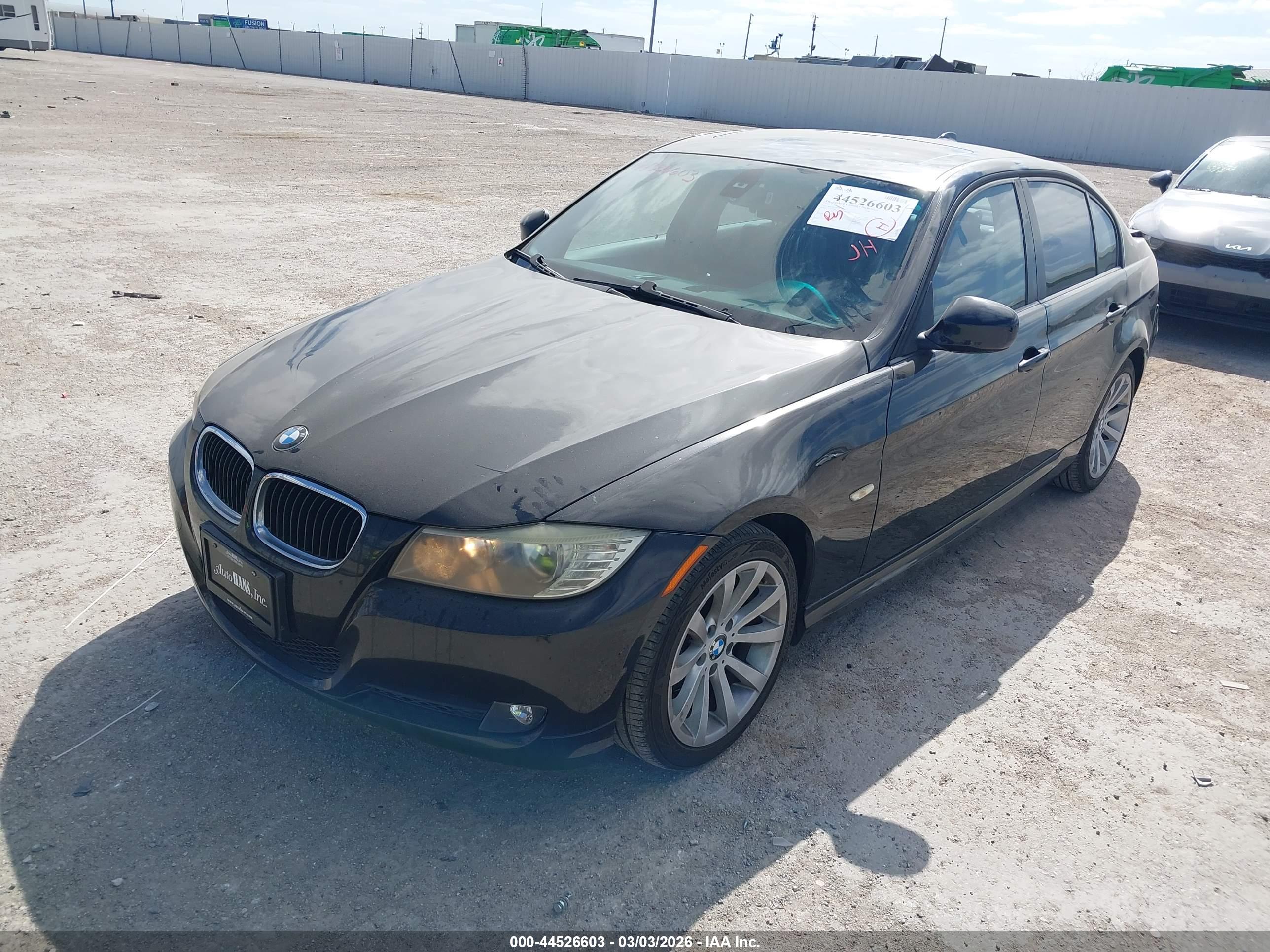 BMW 328I image 2