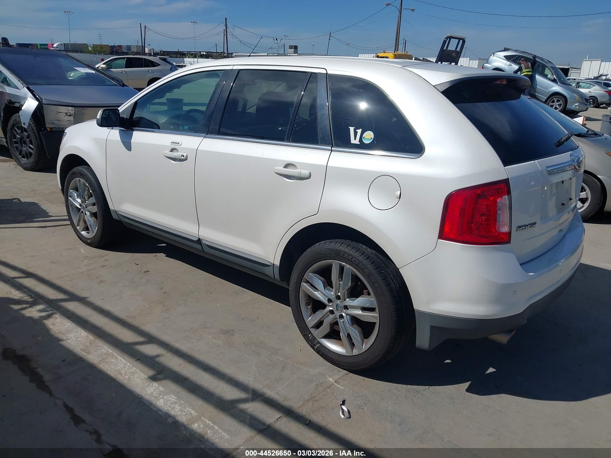 FORD EDGE image 3