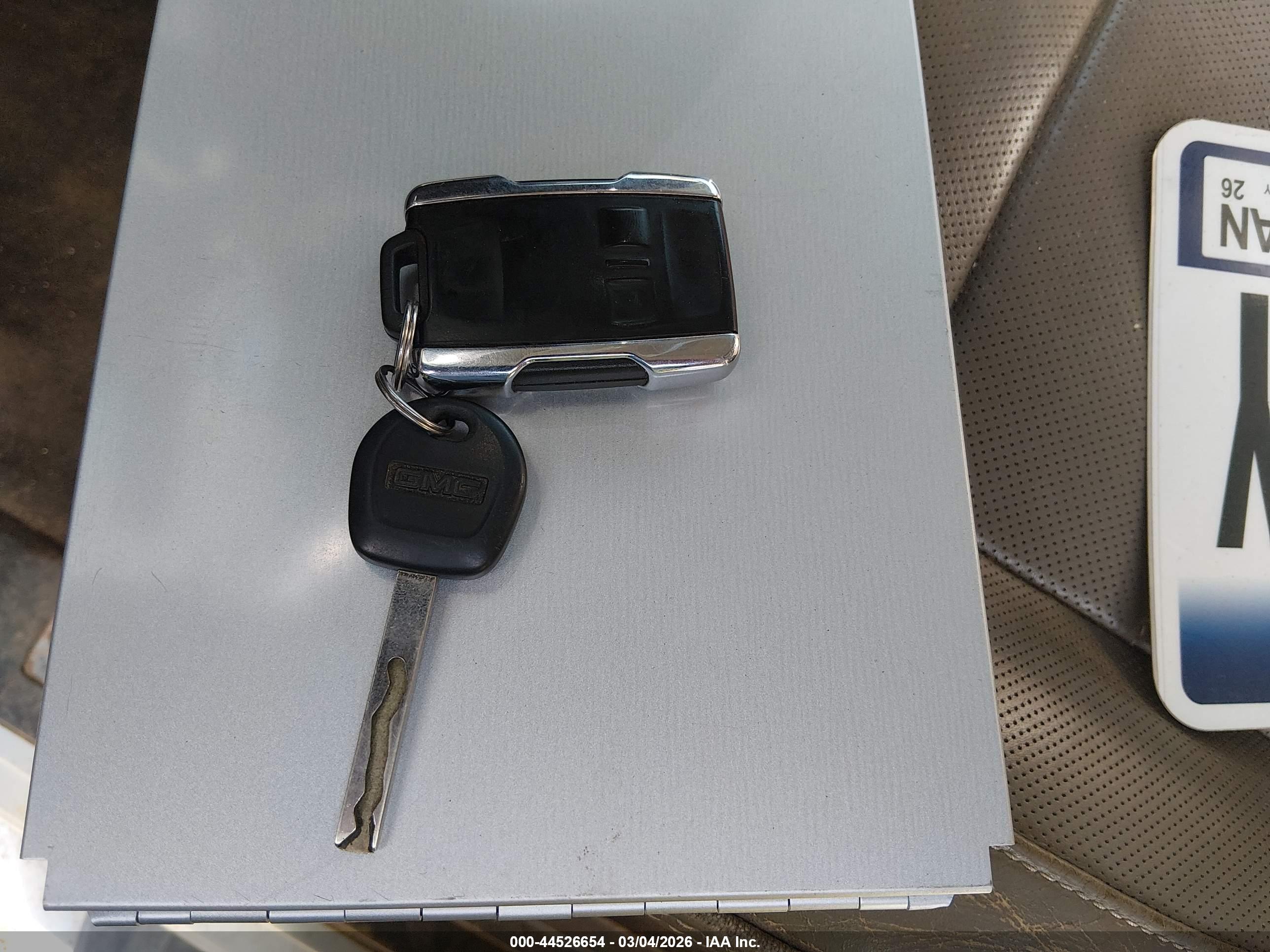 GMC SIERRA image 11