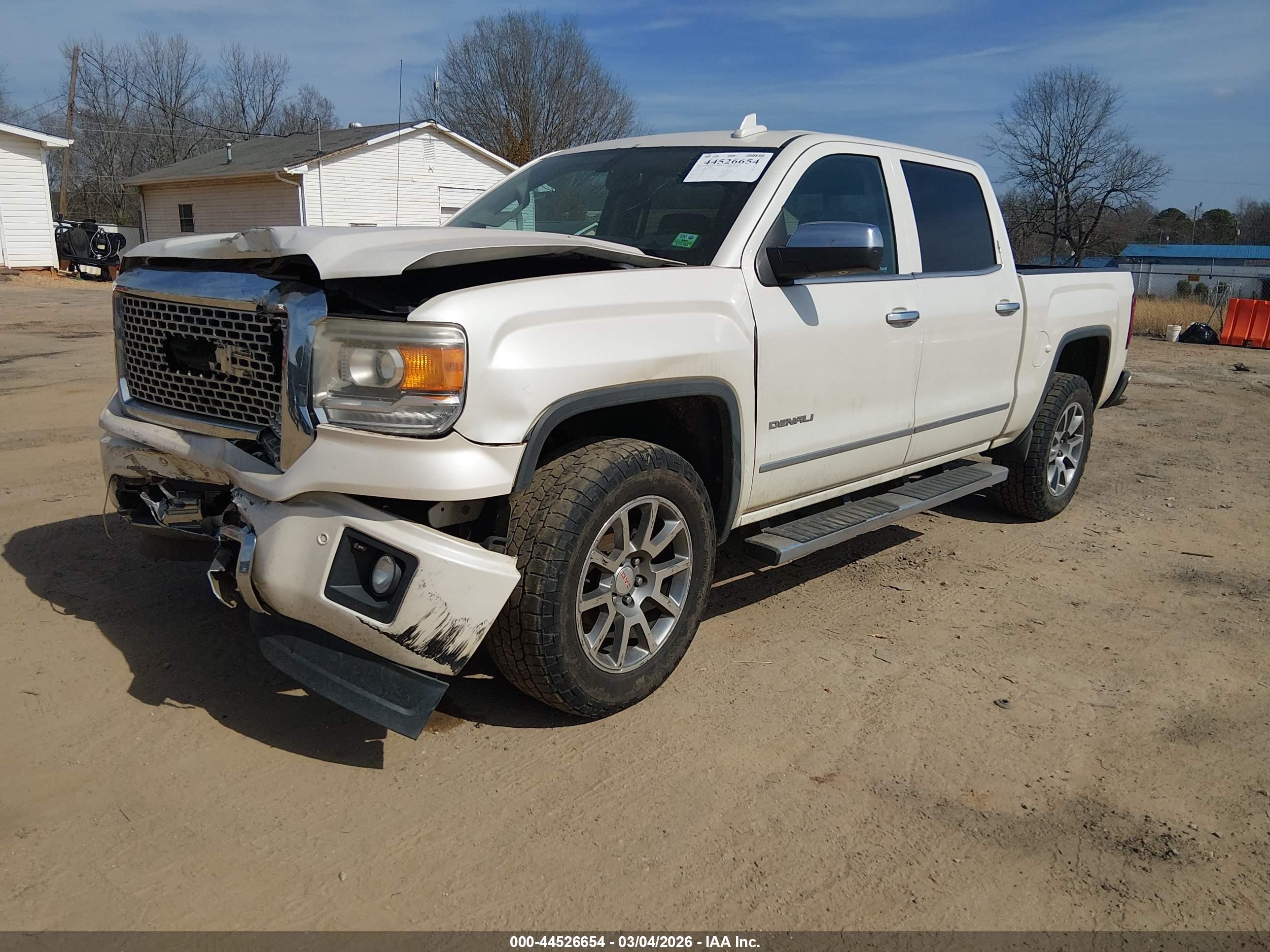 GMC SIERRA image 2