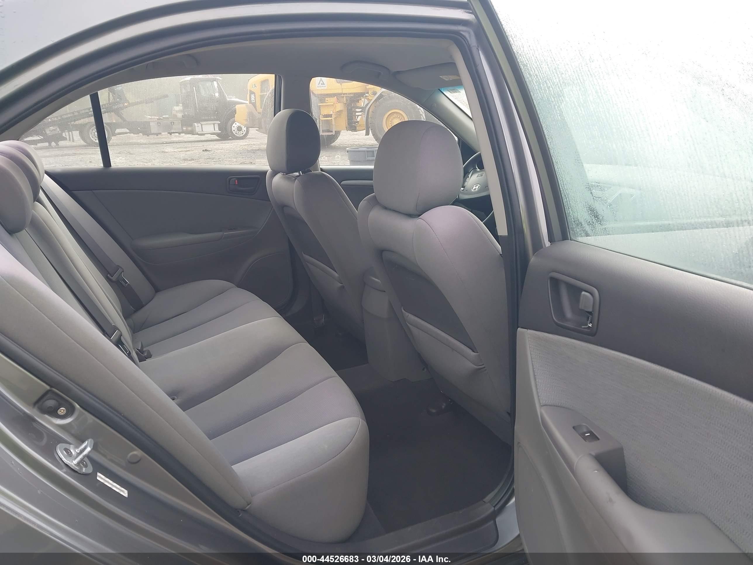 HYUNDAI SONATA image 8