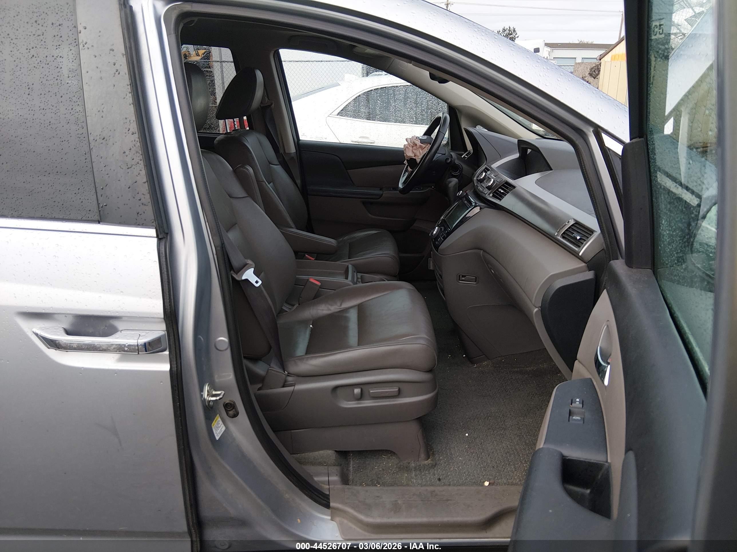 HONDA ODYSSEY image 5