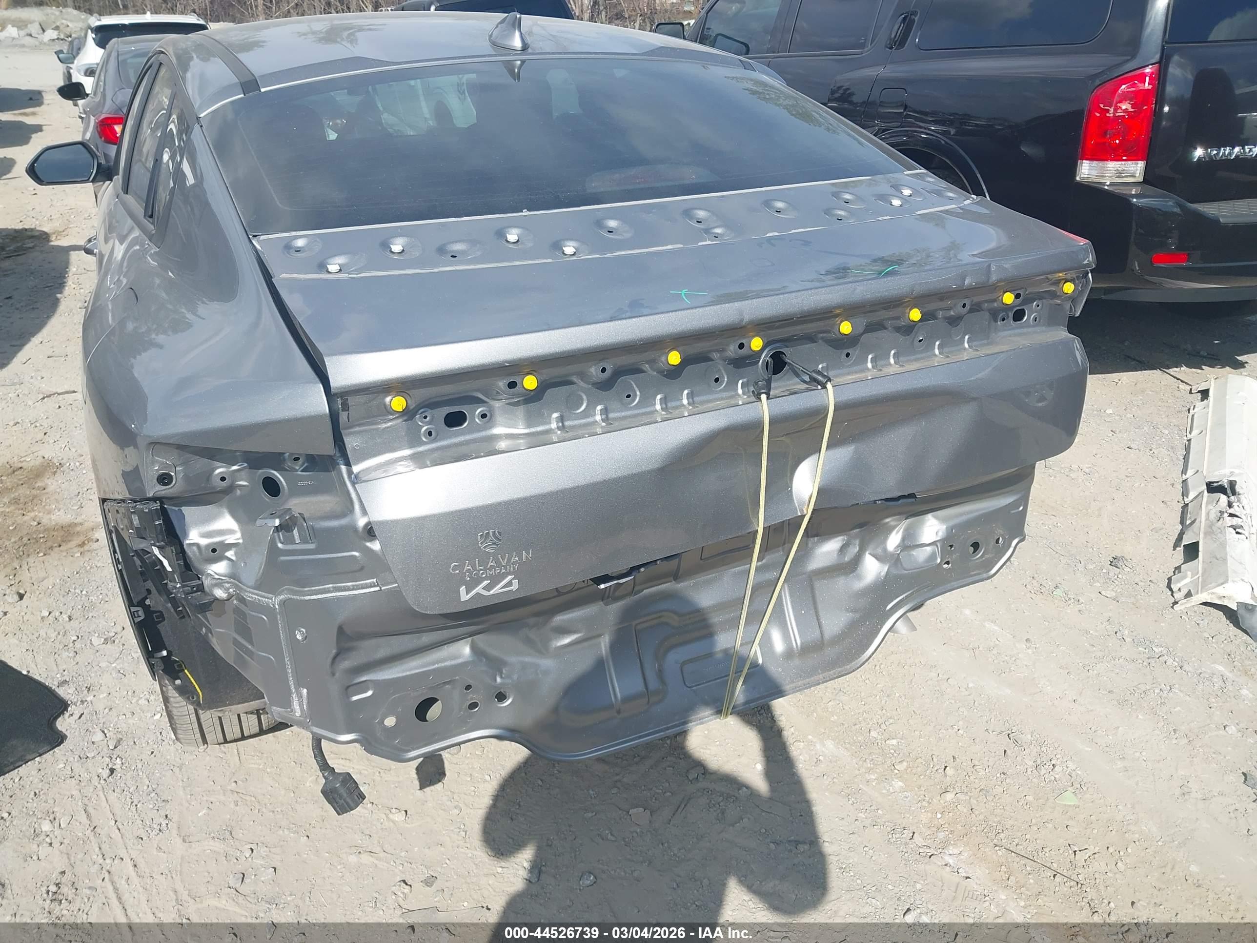 KIA K4 image 6