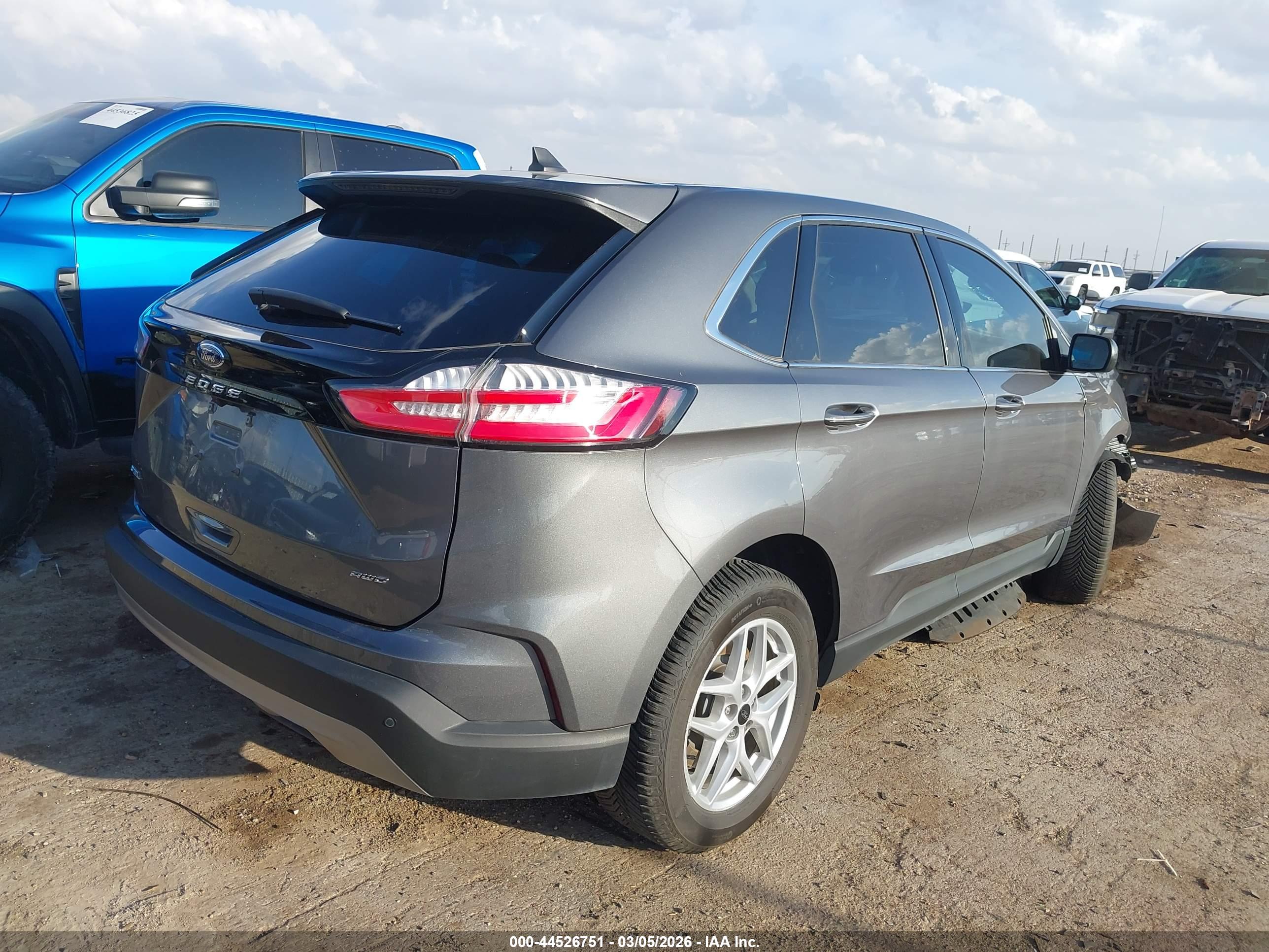 FORD EDGE image 4