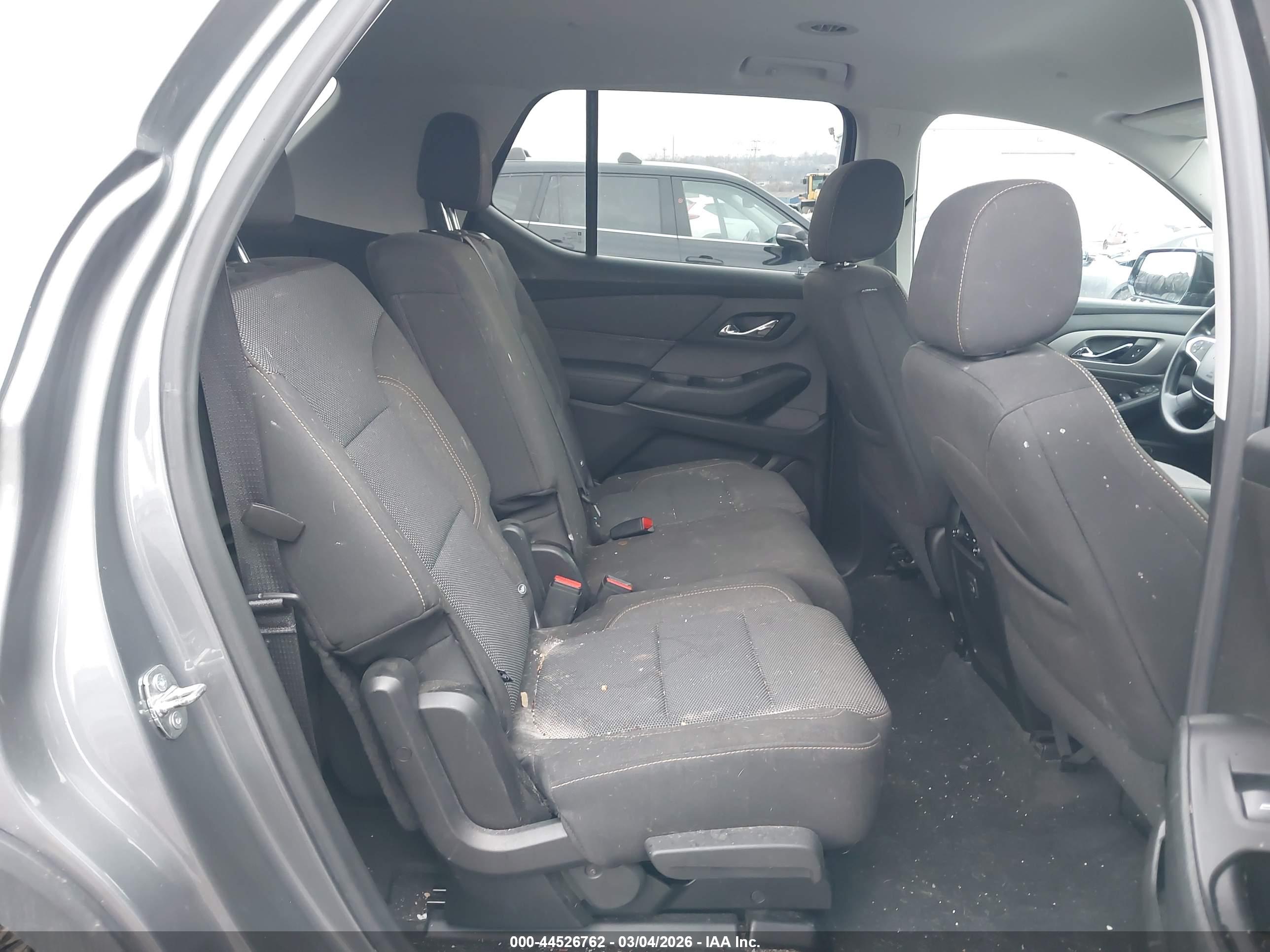CHEVROLET TRAVERSE image 8