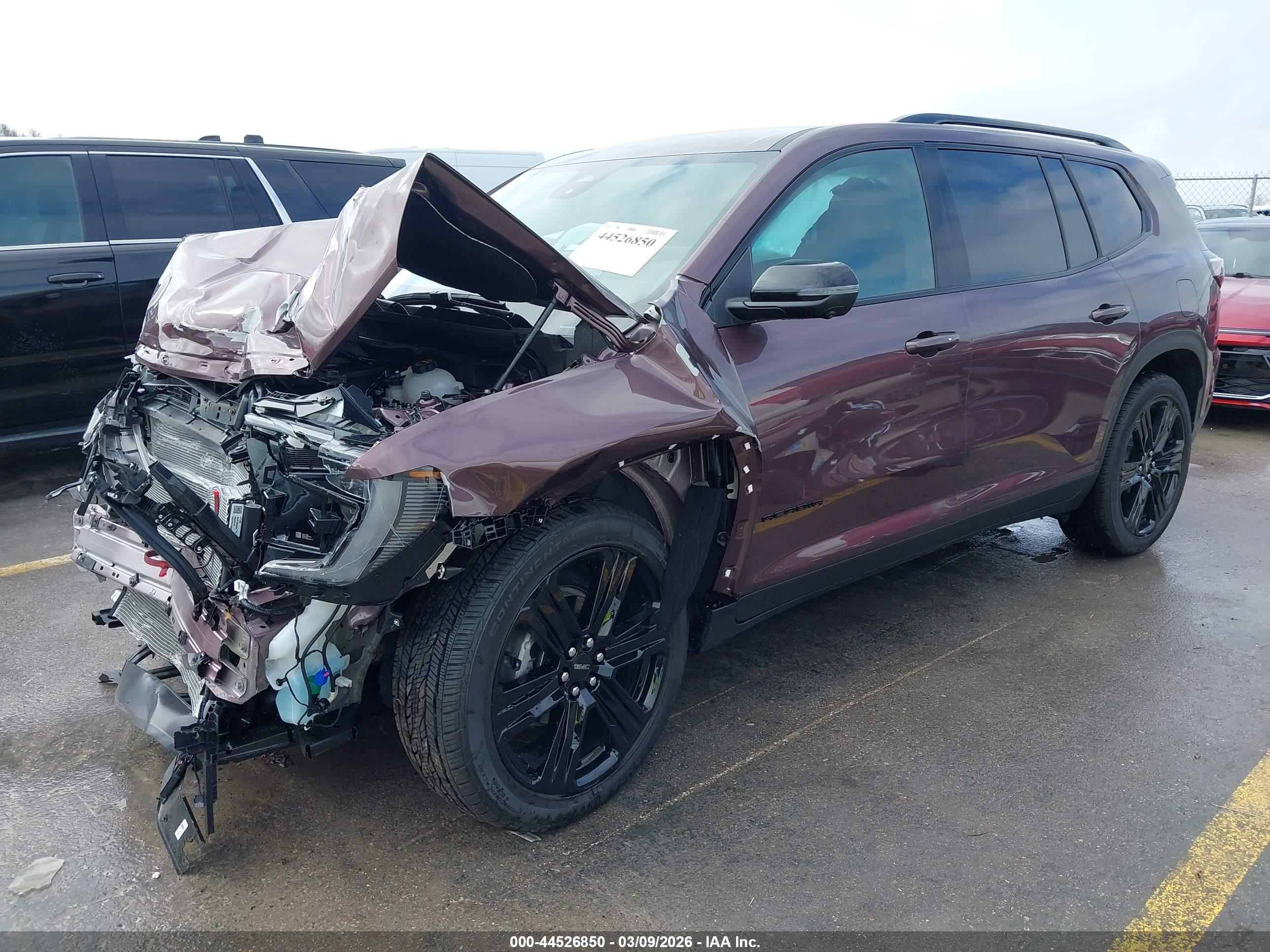 GMC ACADIA image 2