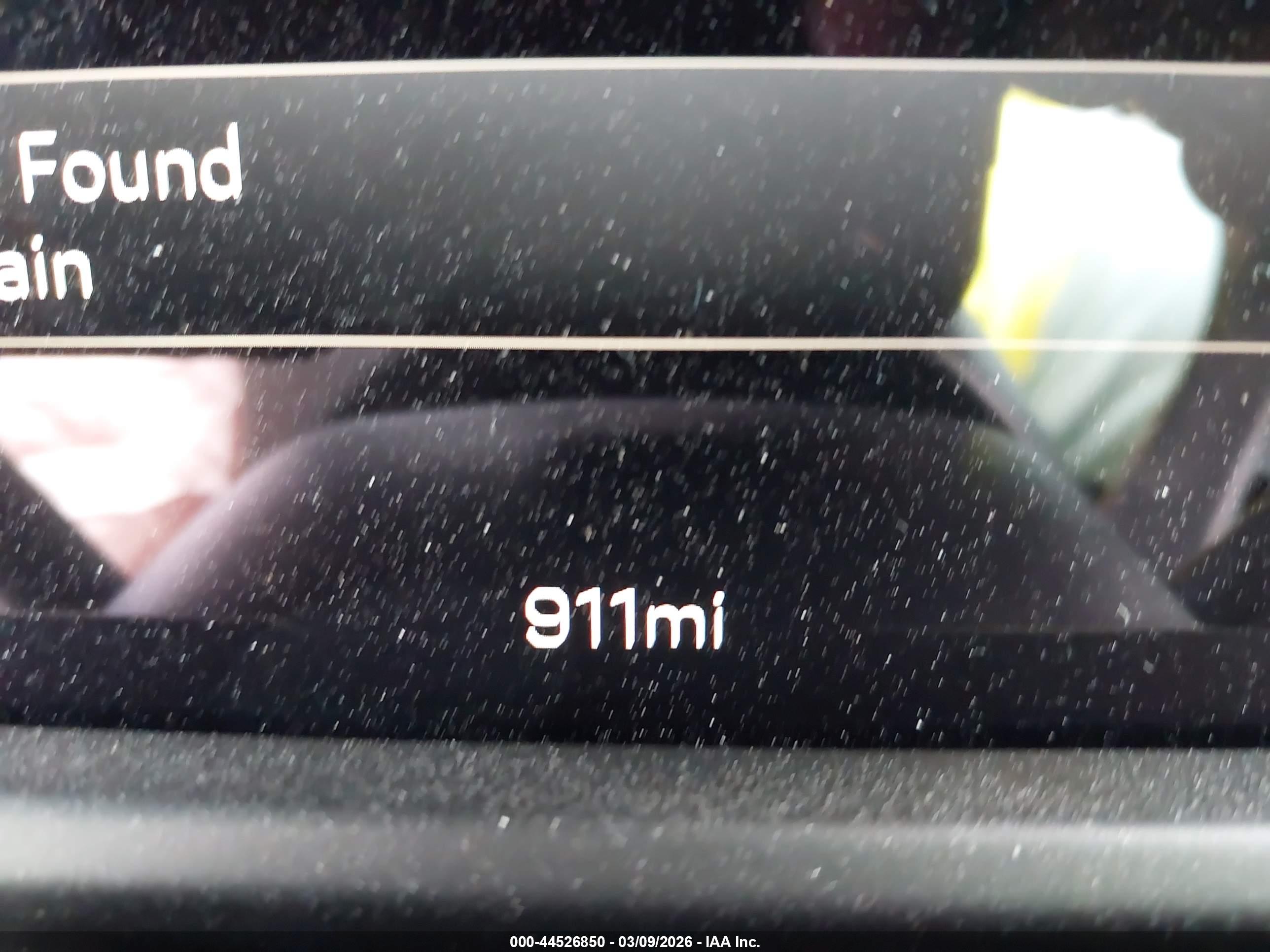 GMC ACADIA image 7