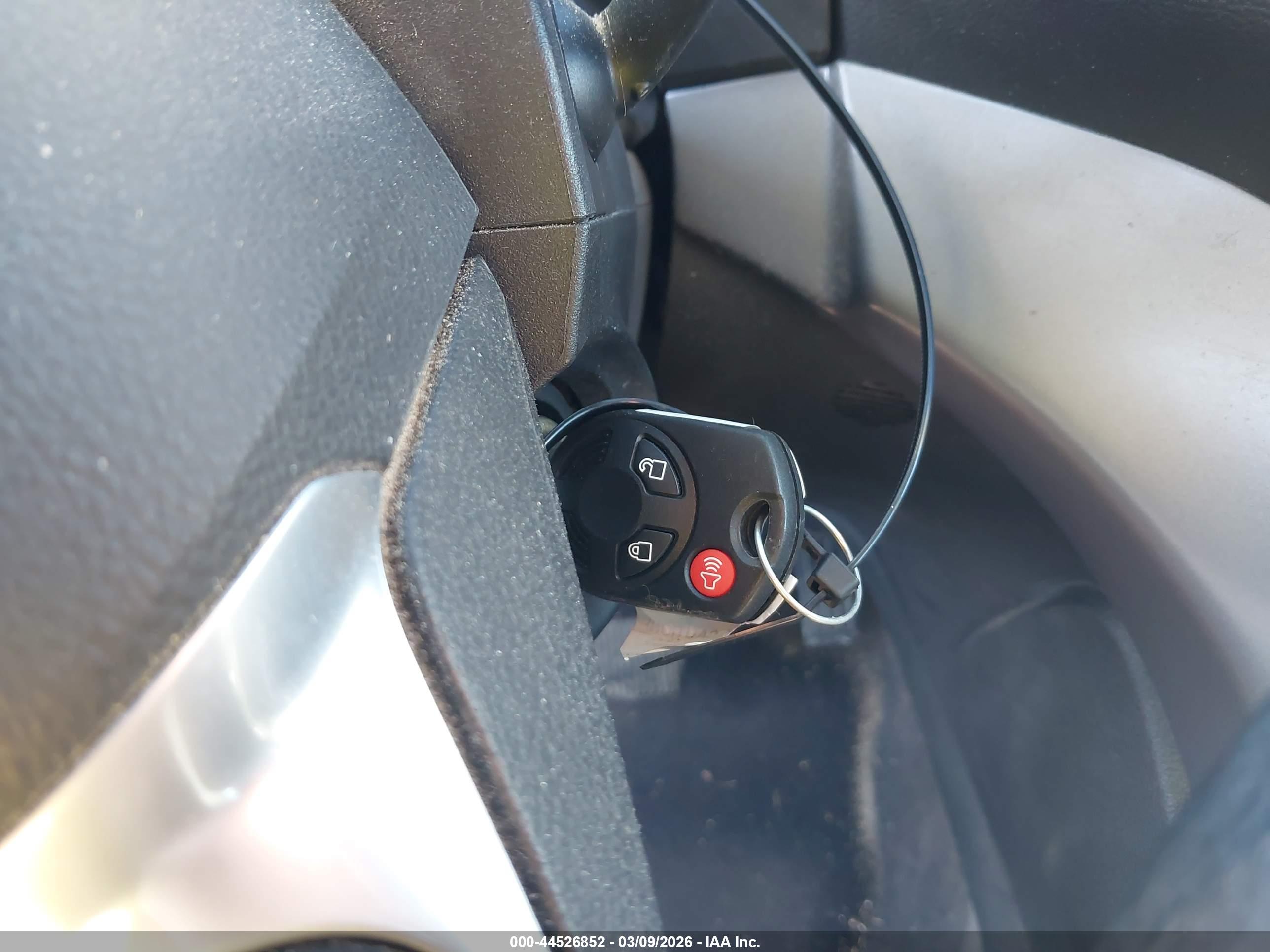 FORD ESCAPE image 11
