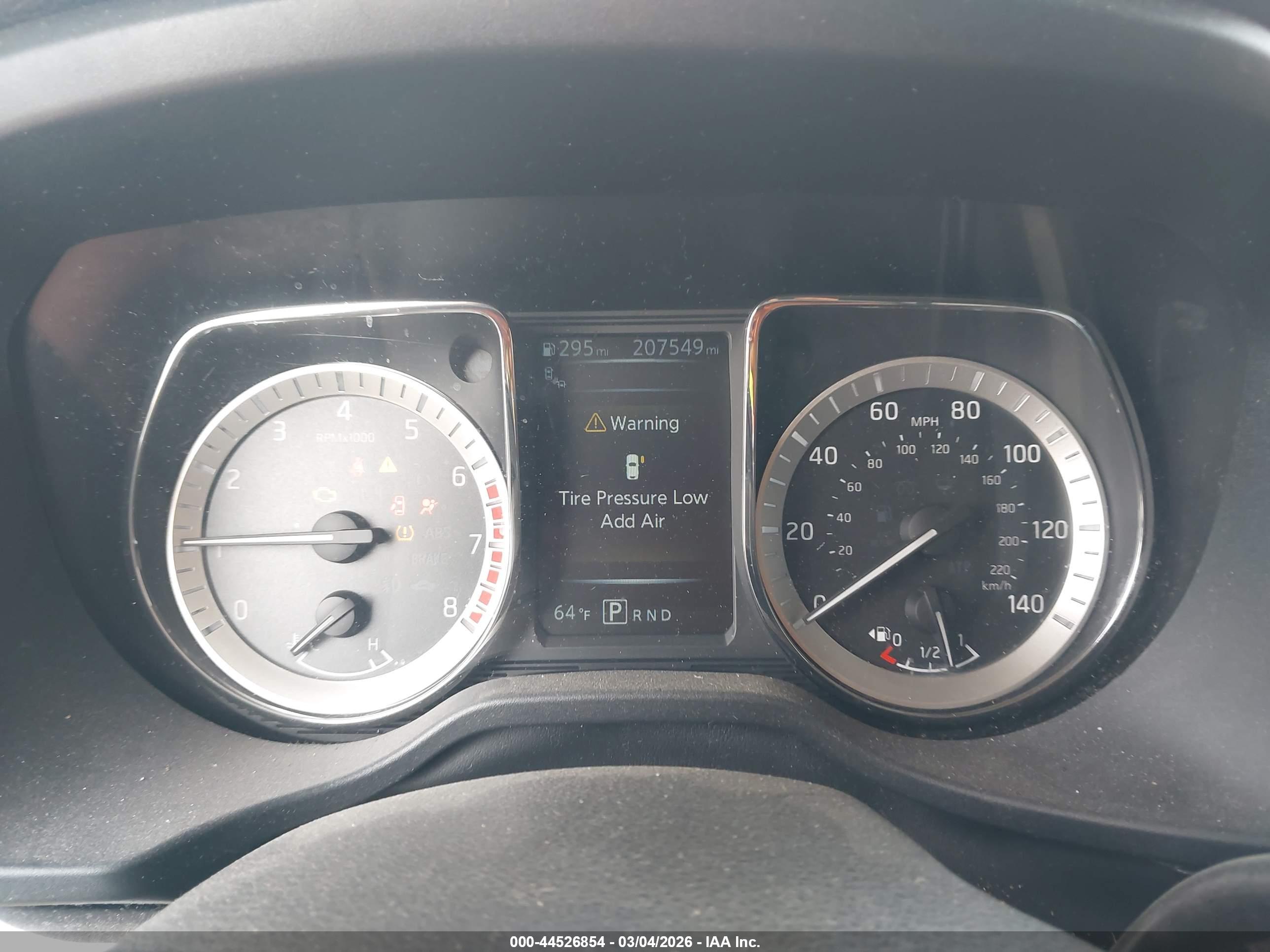 NISSAN TITAN image 7