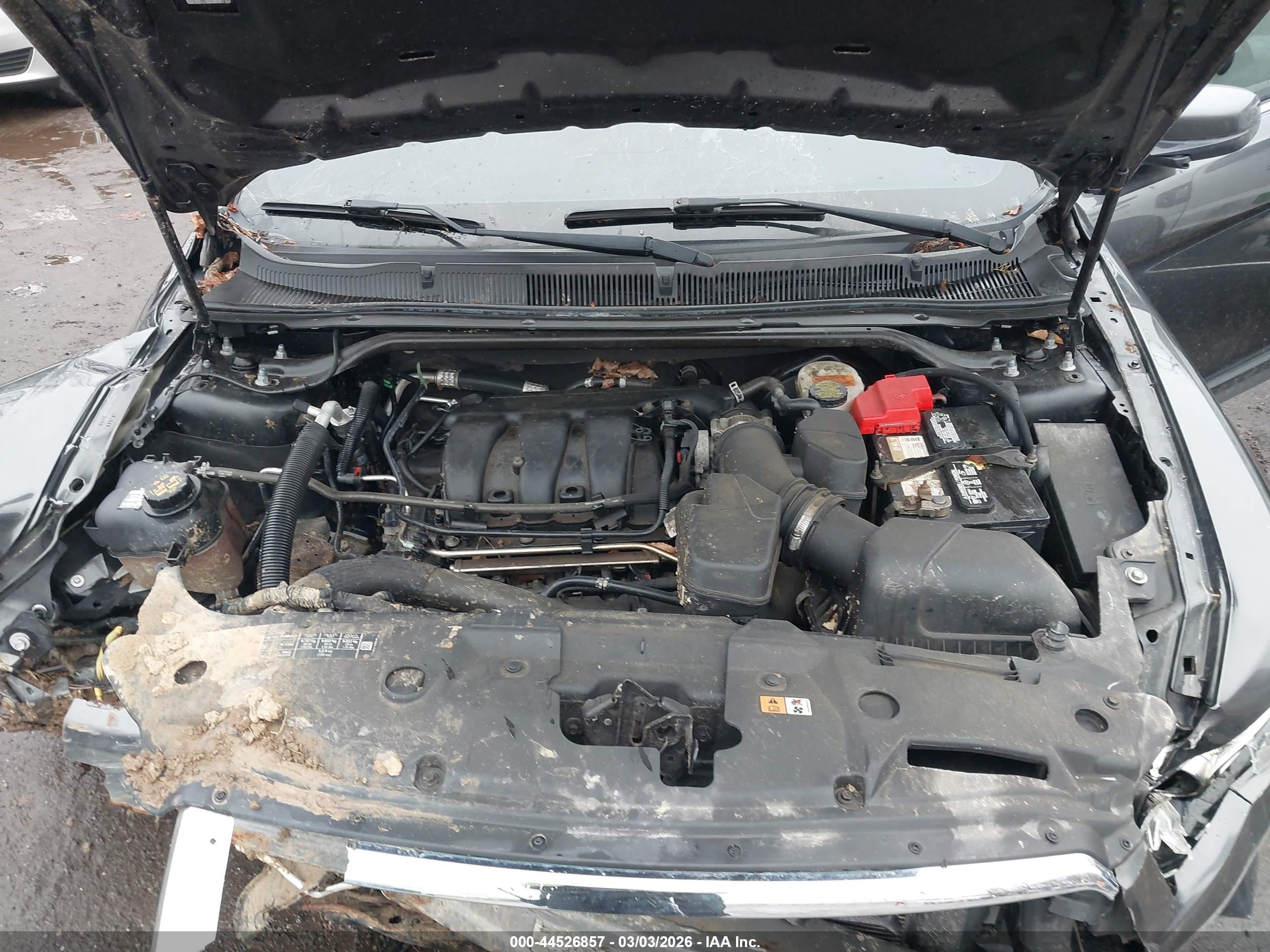 FORD TAURUS image 10