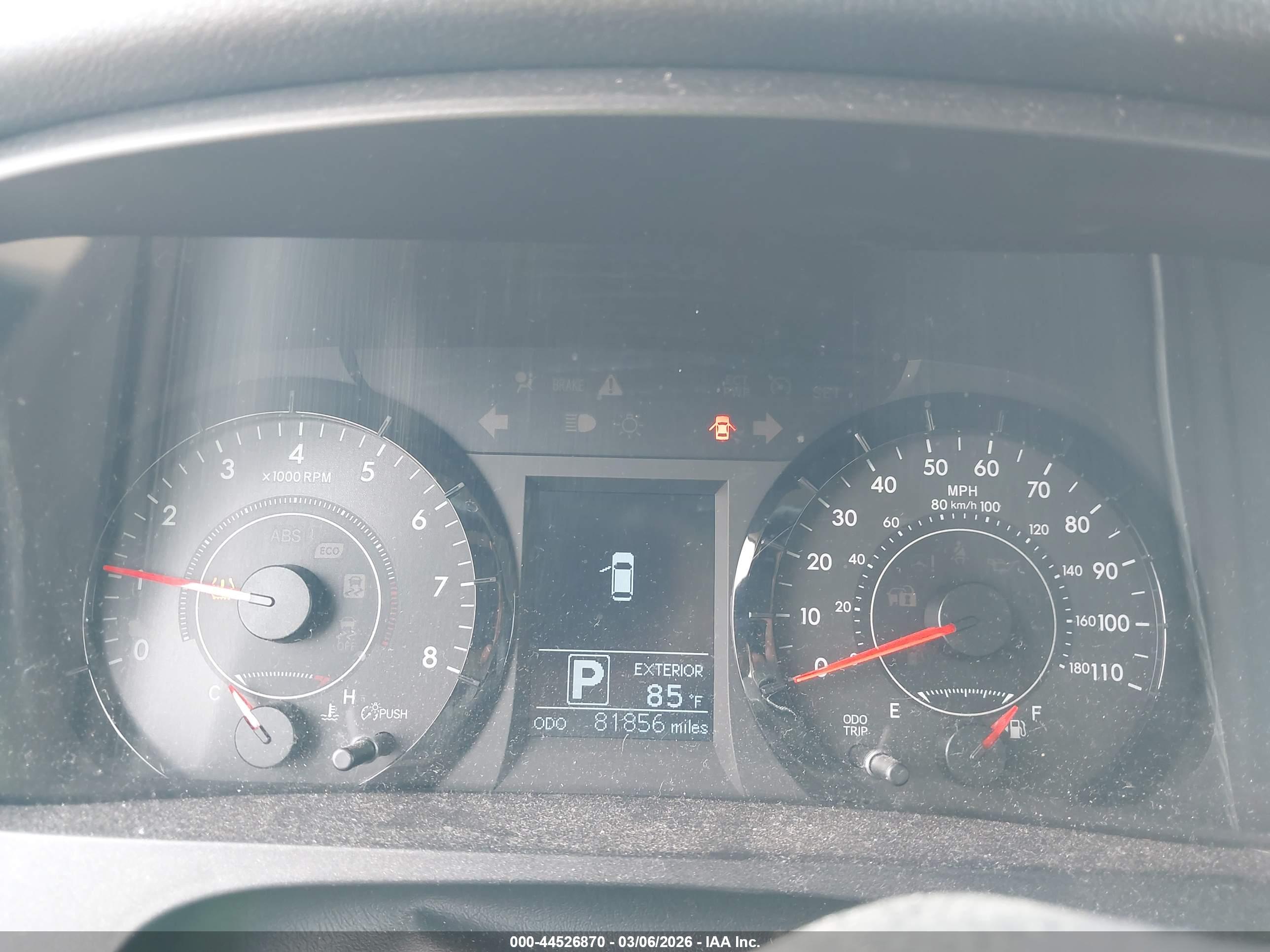 TOYOTA SIENNA image 7