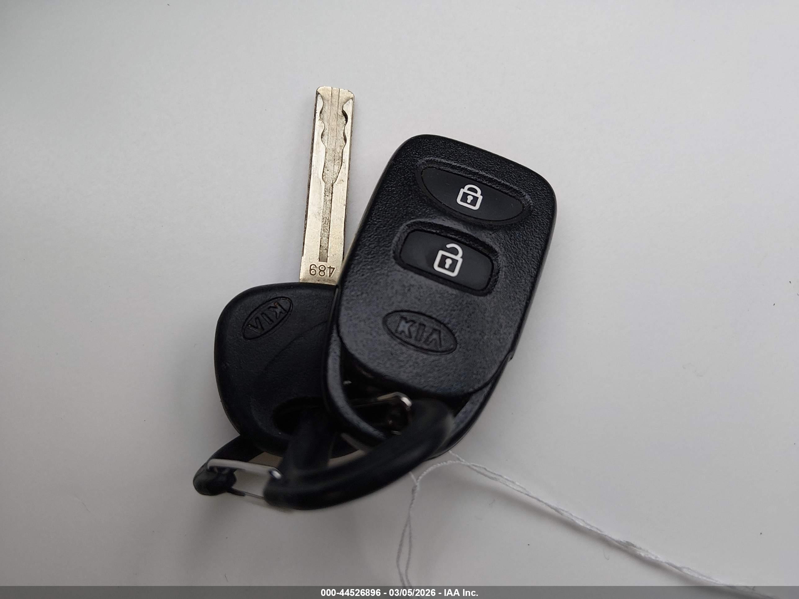 KIA SORENTO image 11