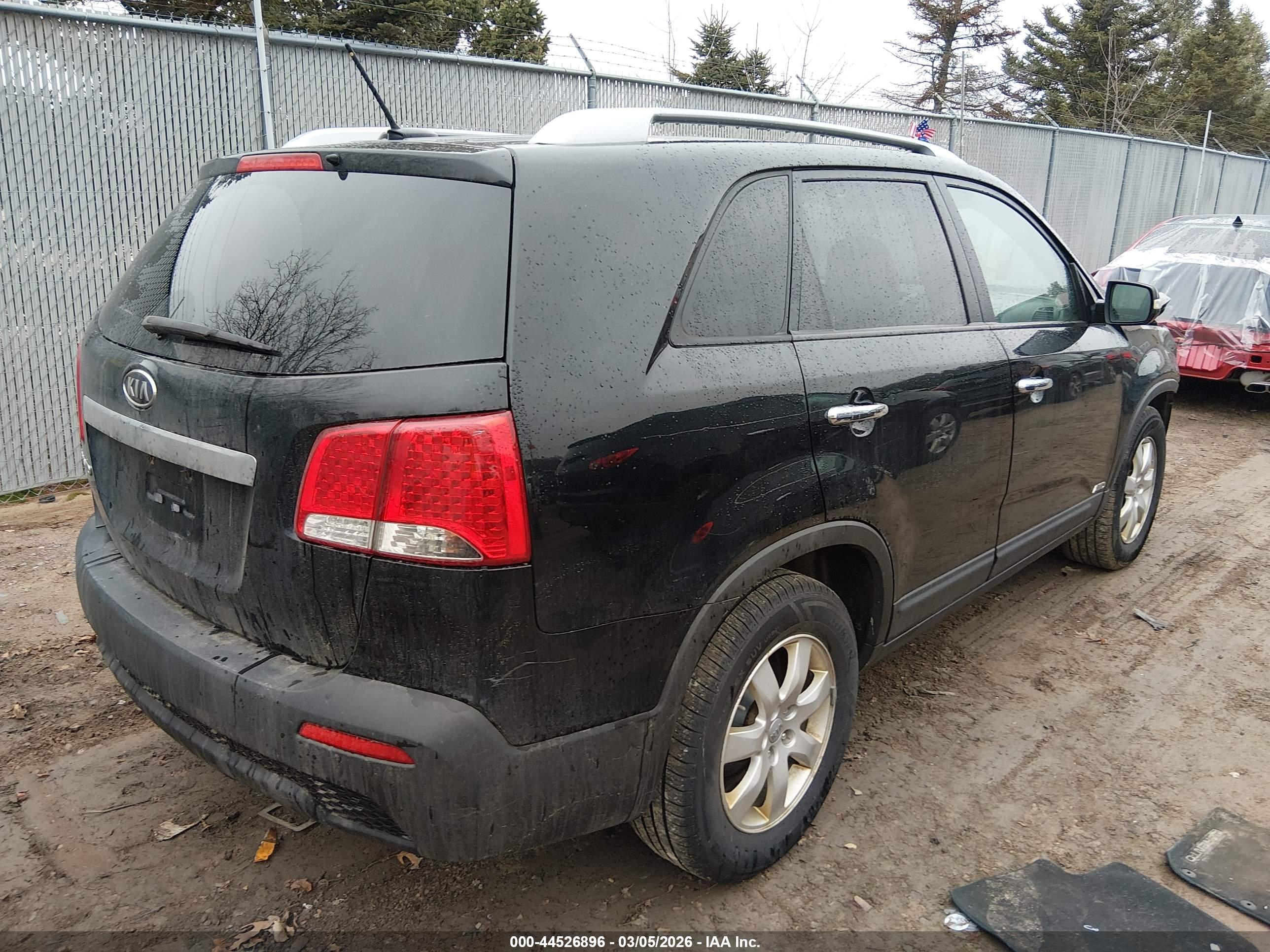 KIA SORENTO image 4