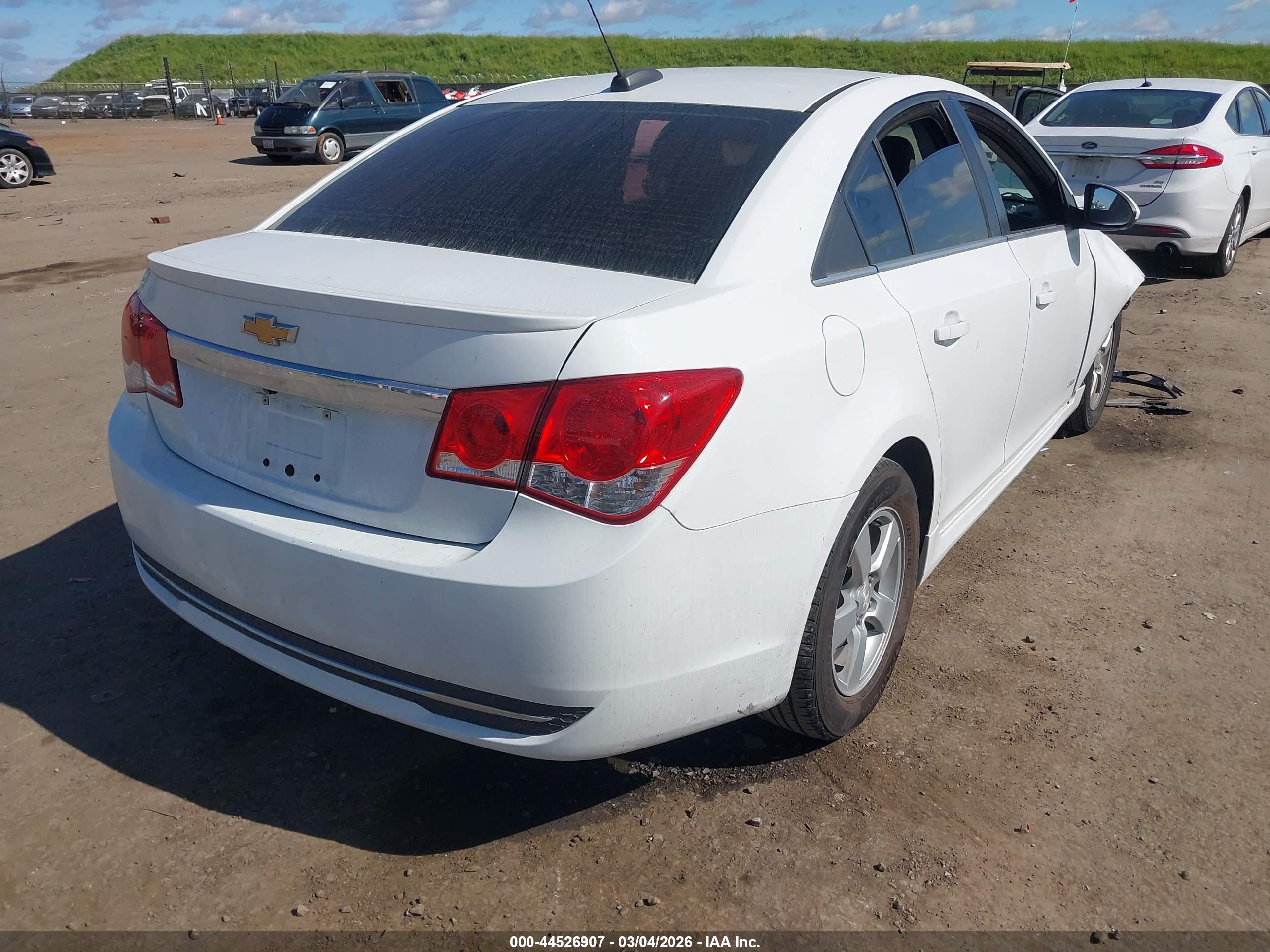 CHEVROLET CRUZE image 4