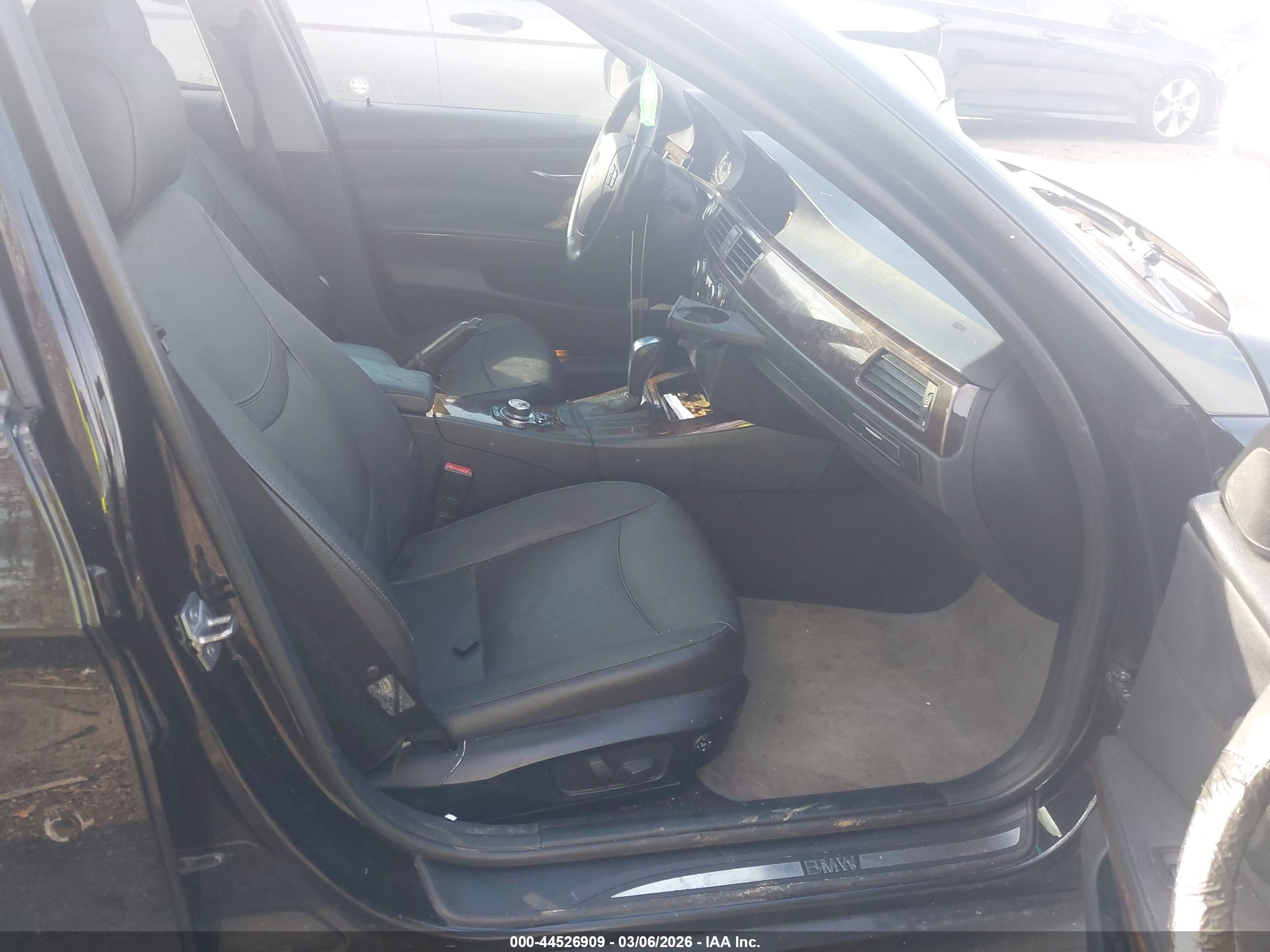 BMW 328I image 5