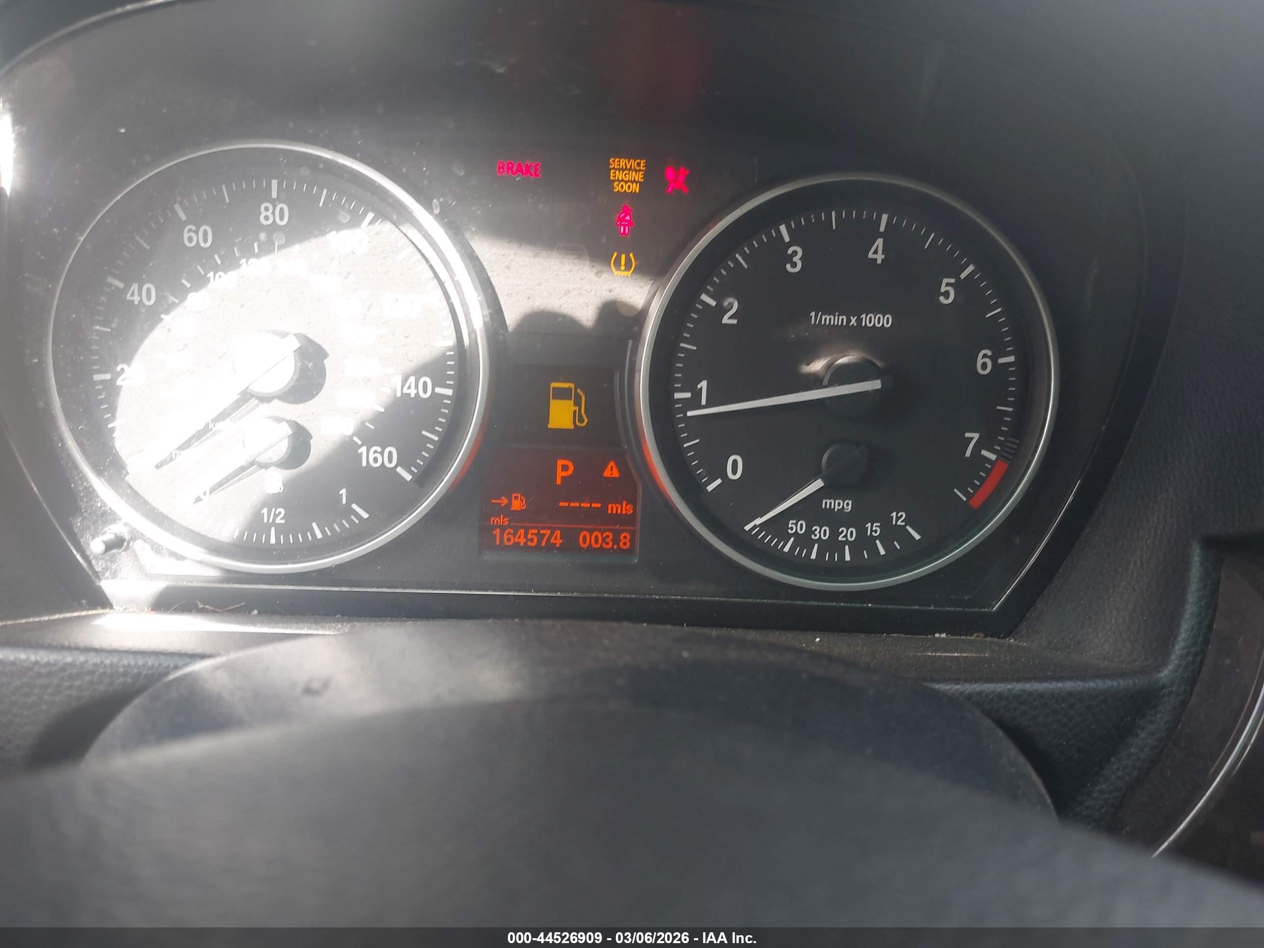 BMW 328I image 7