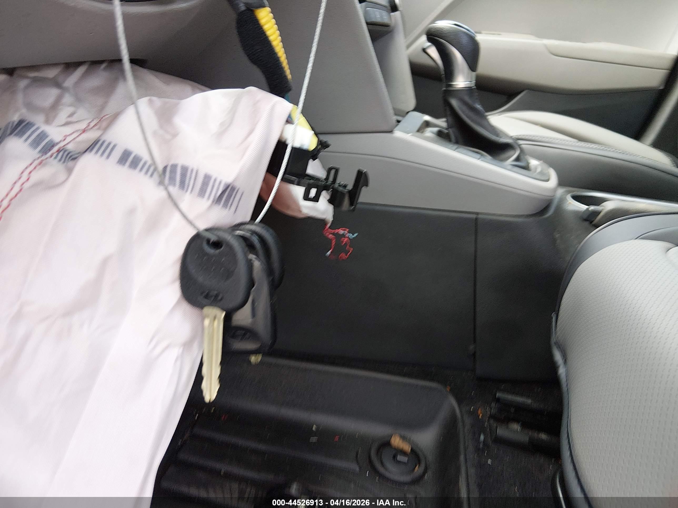 HYUNDAI ELANTRA image 11