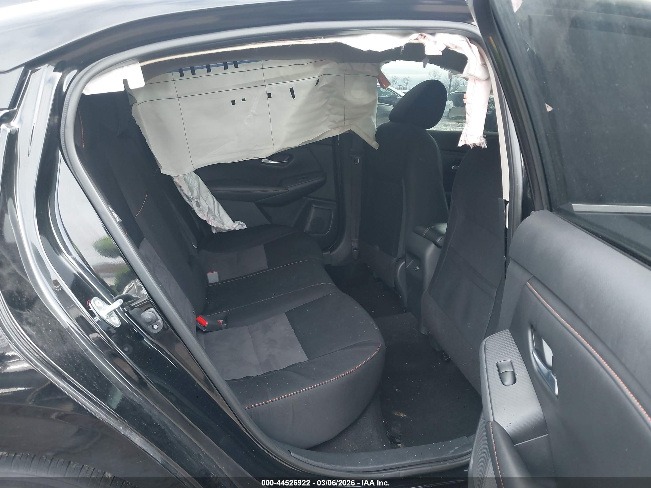 NISSAN SENTRA image 8