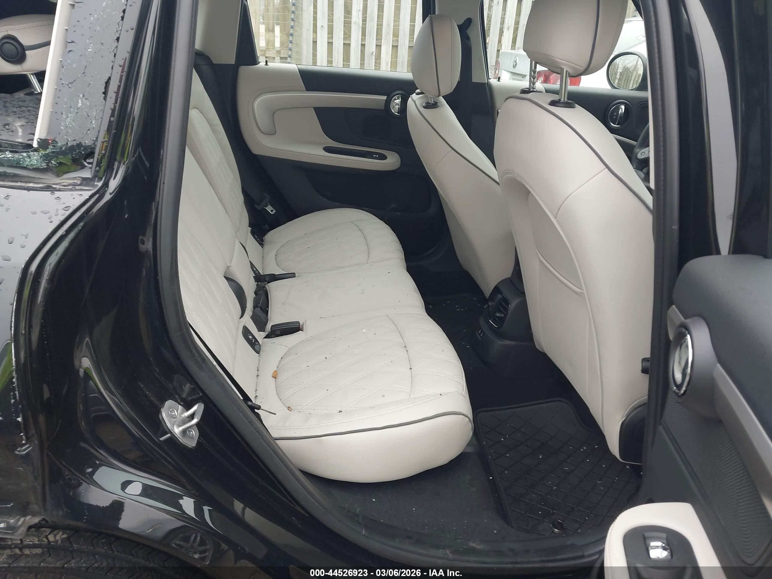 MINI COUNTRYMAN image 8