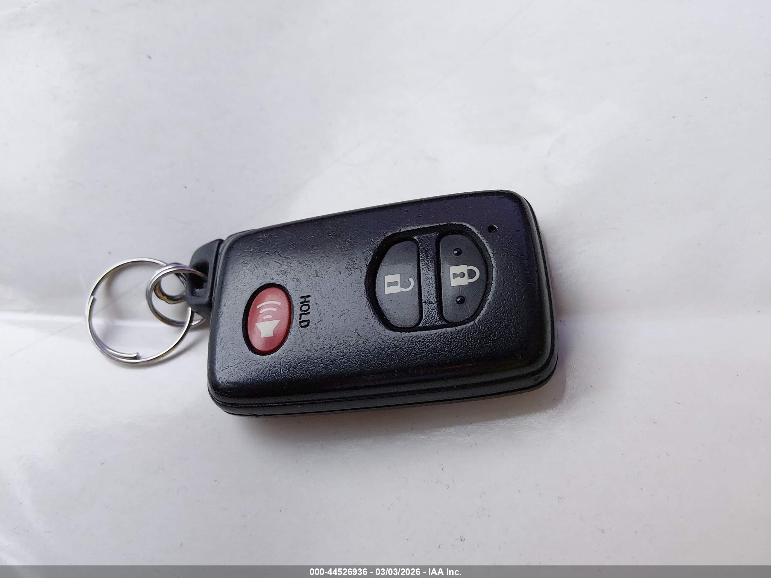 TOYOTA PRIUS image 11