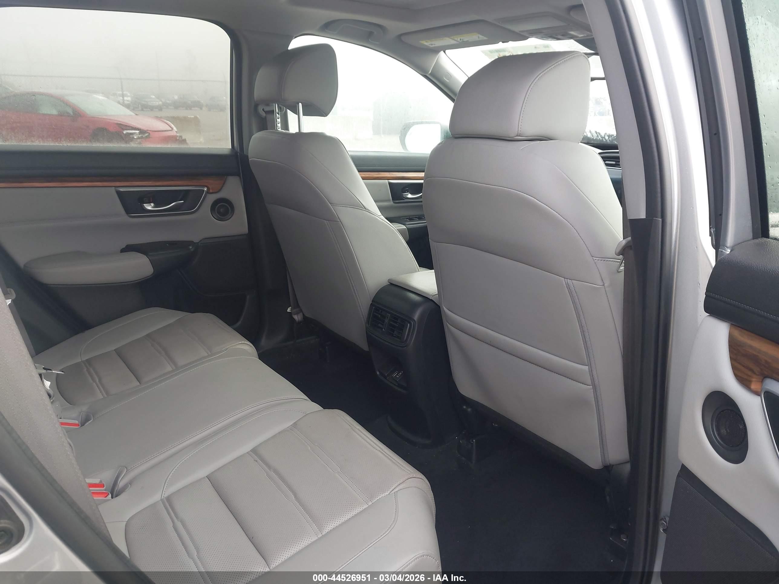 HONDA CR-V image 8