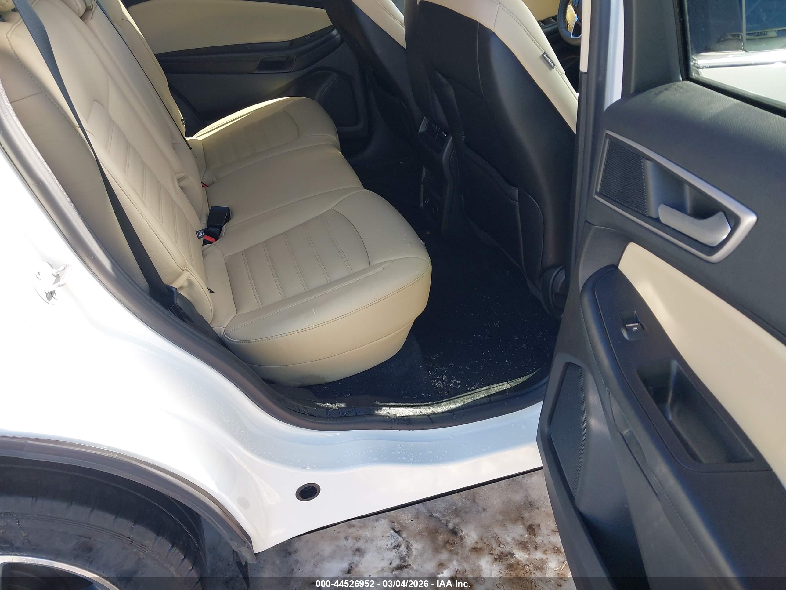 FORD EDGE image 8