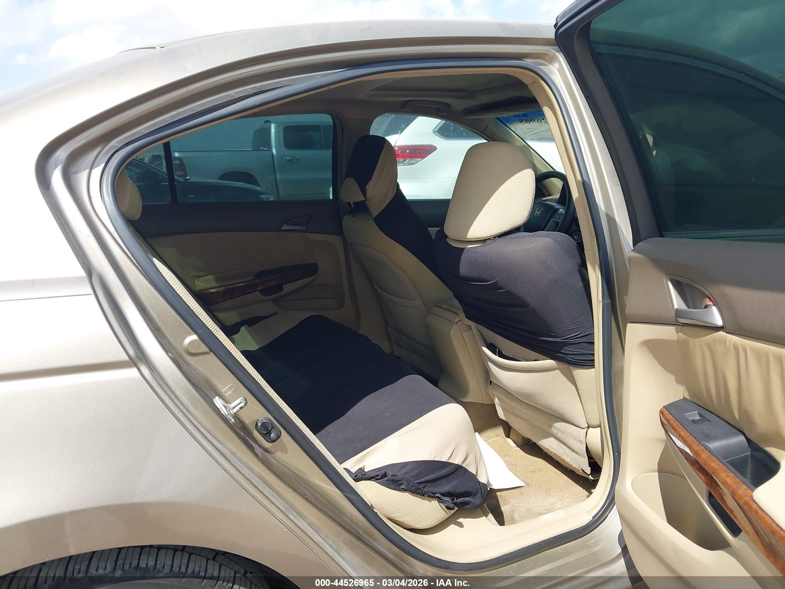 HONDA ACCORD image 8