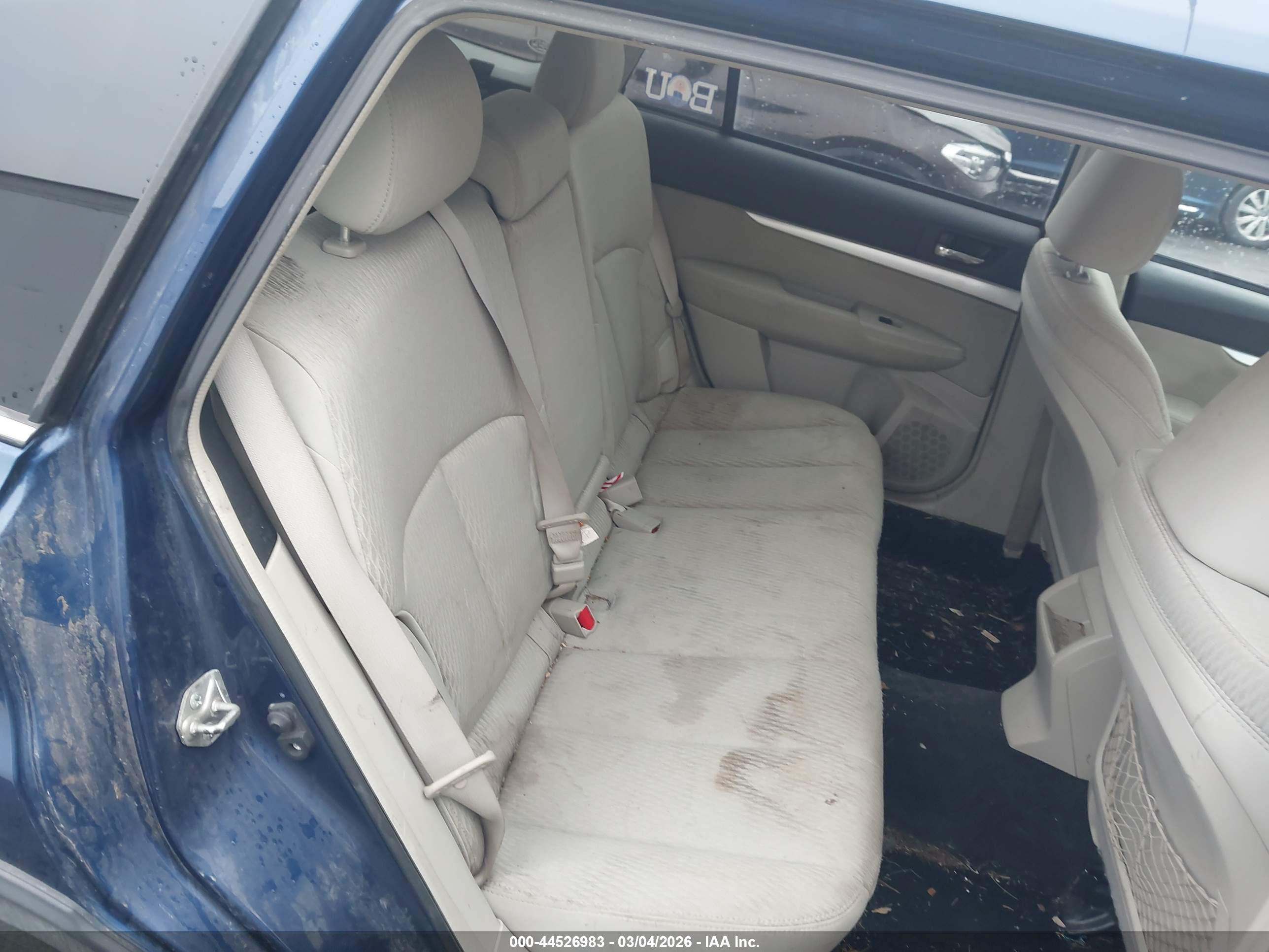 SUBARU OUTBACK image 8