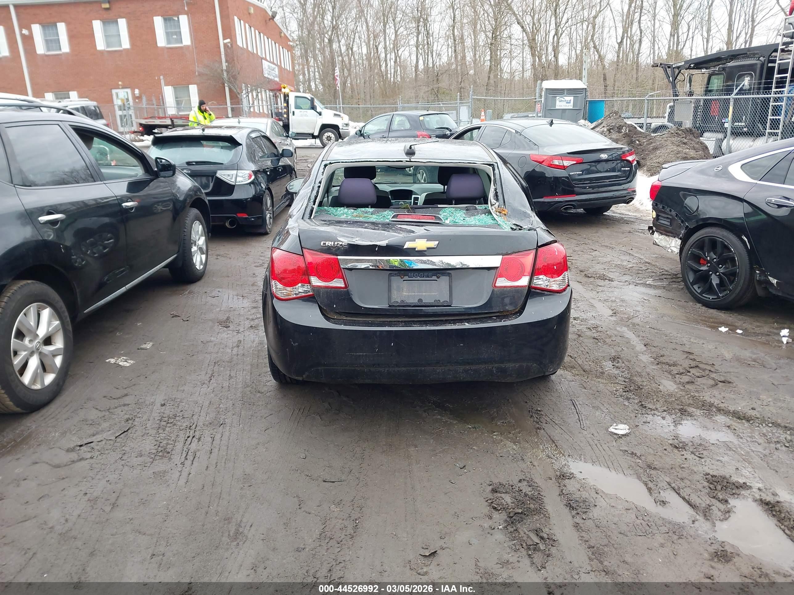 CHEVROLET CRUZE image 6