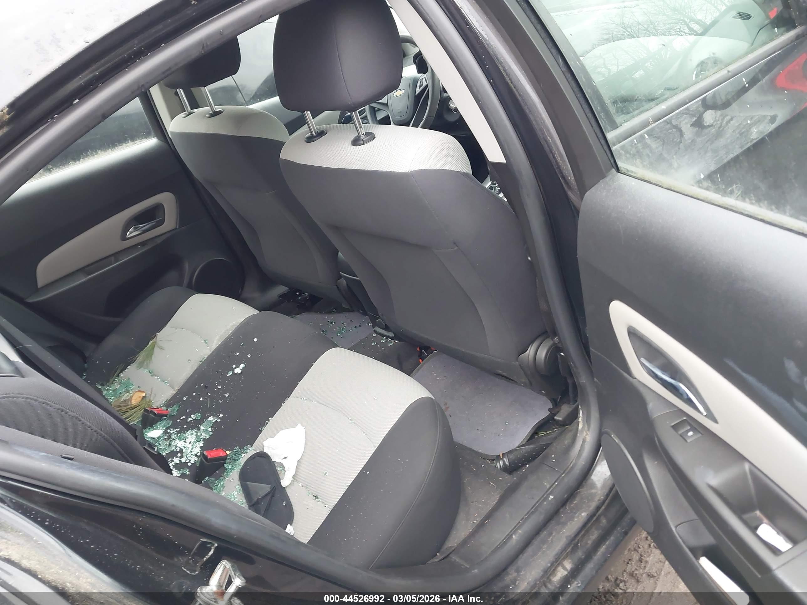 CHEVROLET CRUZE image 8