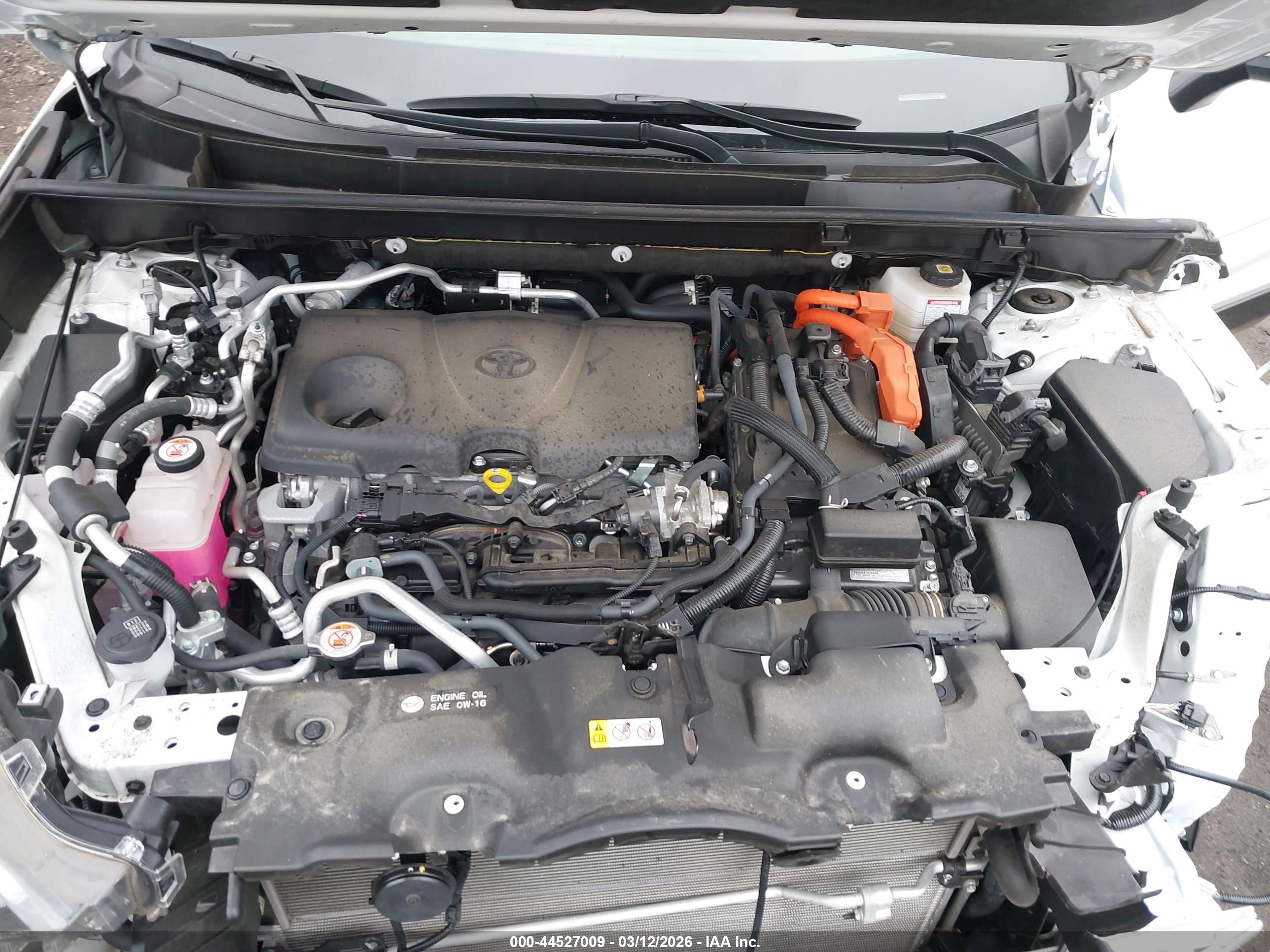 TOYOTA RAV4 image 10