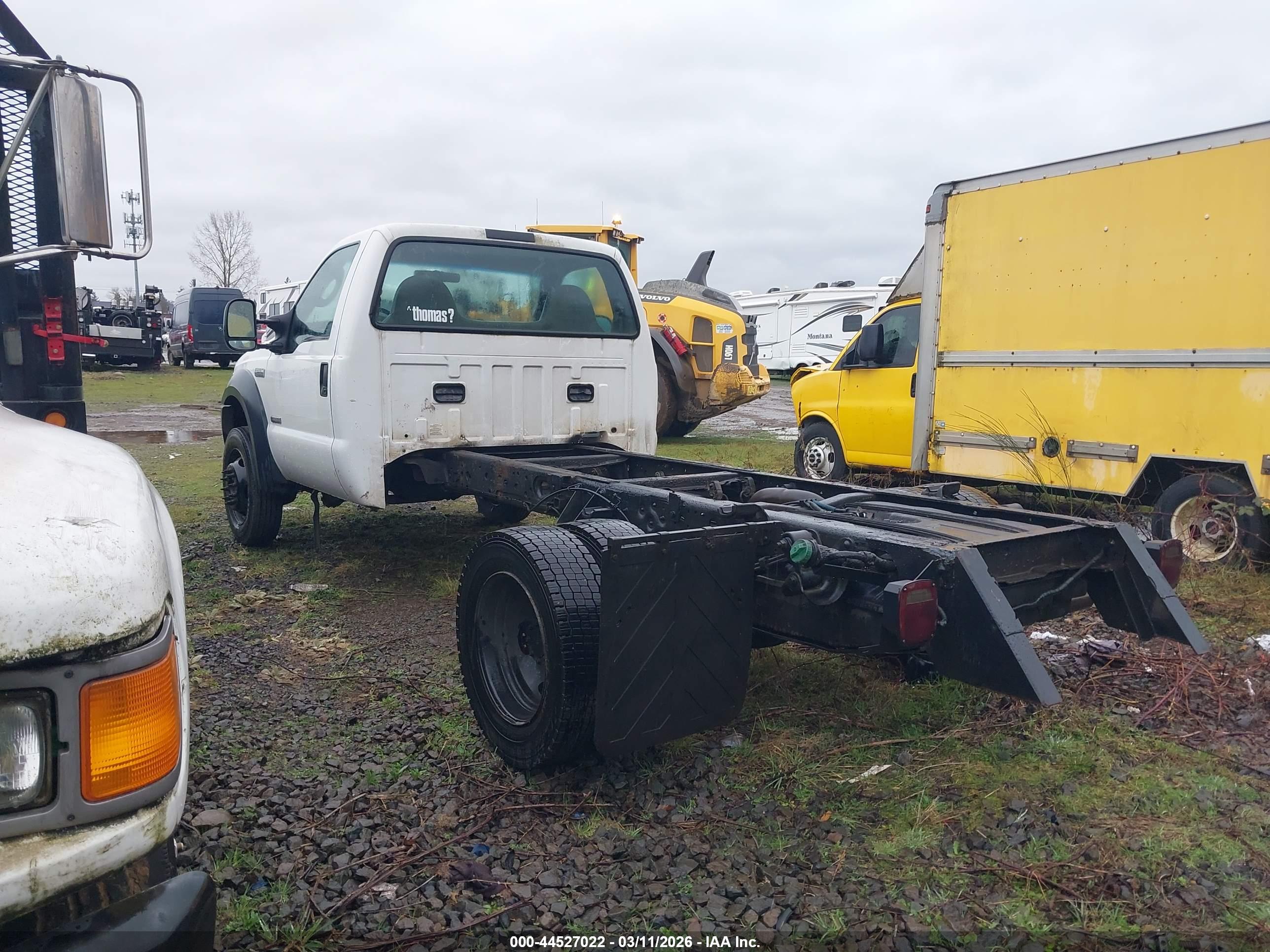FORD F-550 image 3