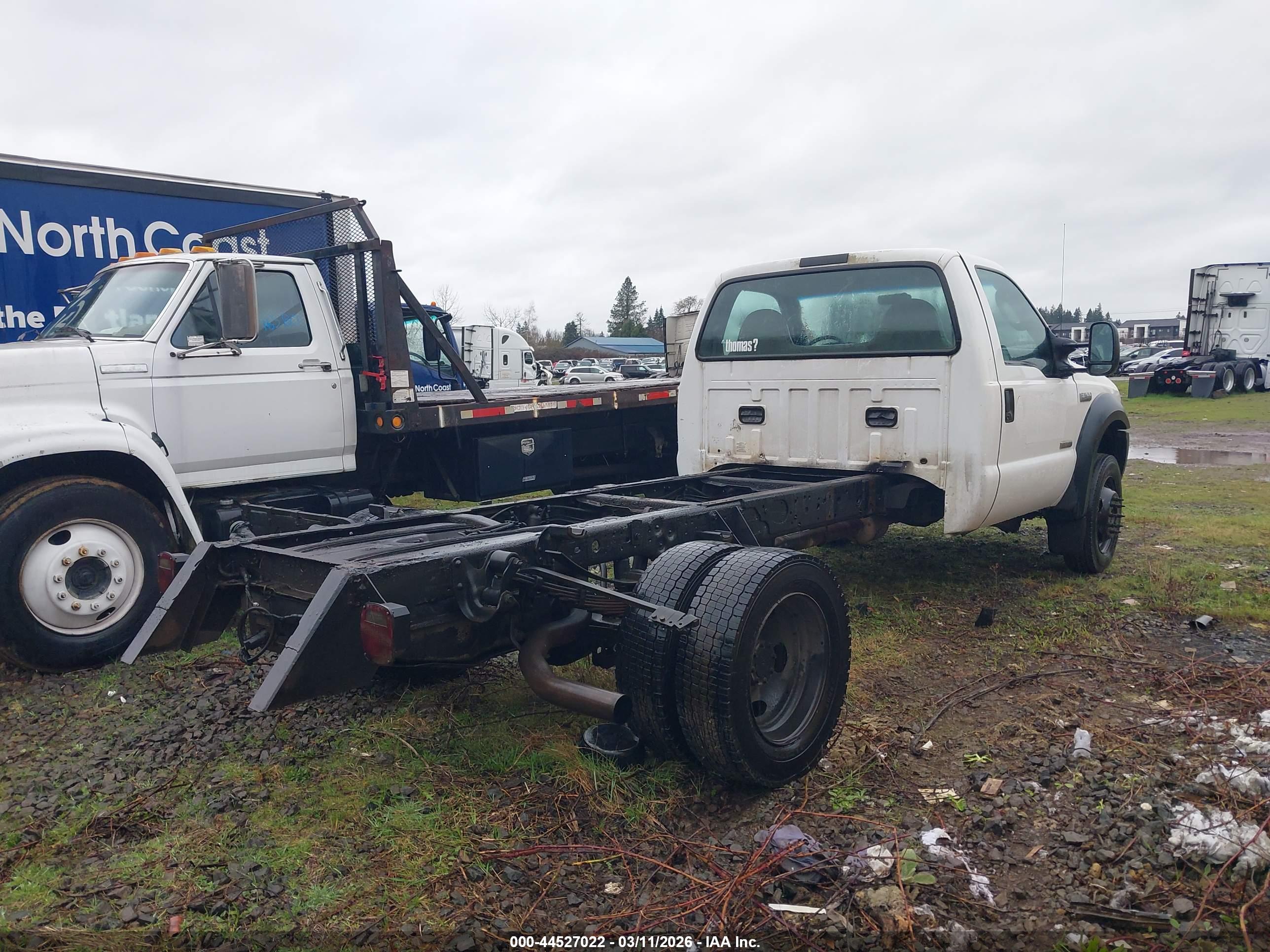 FORD F-550 image 4