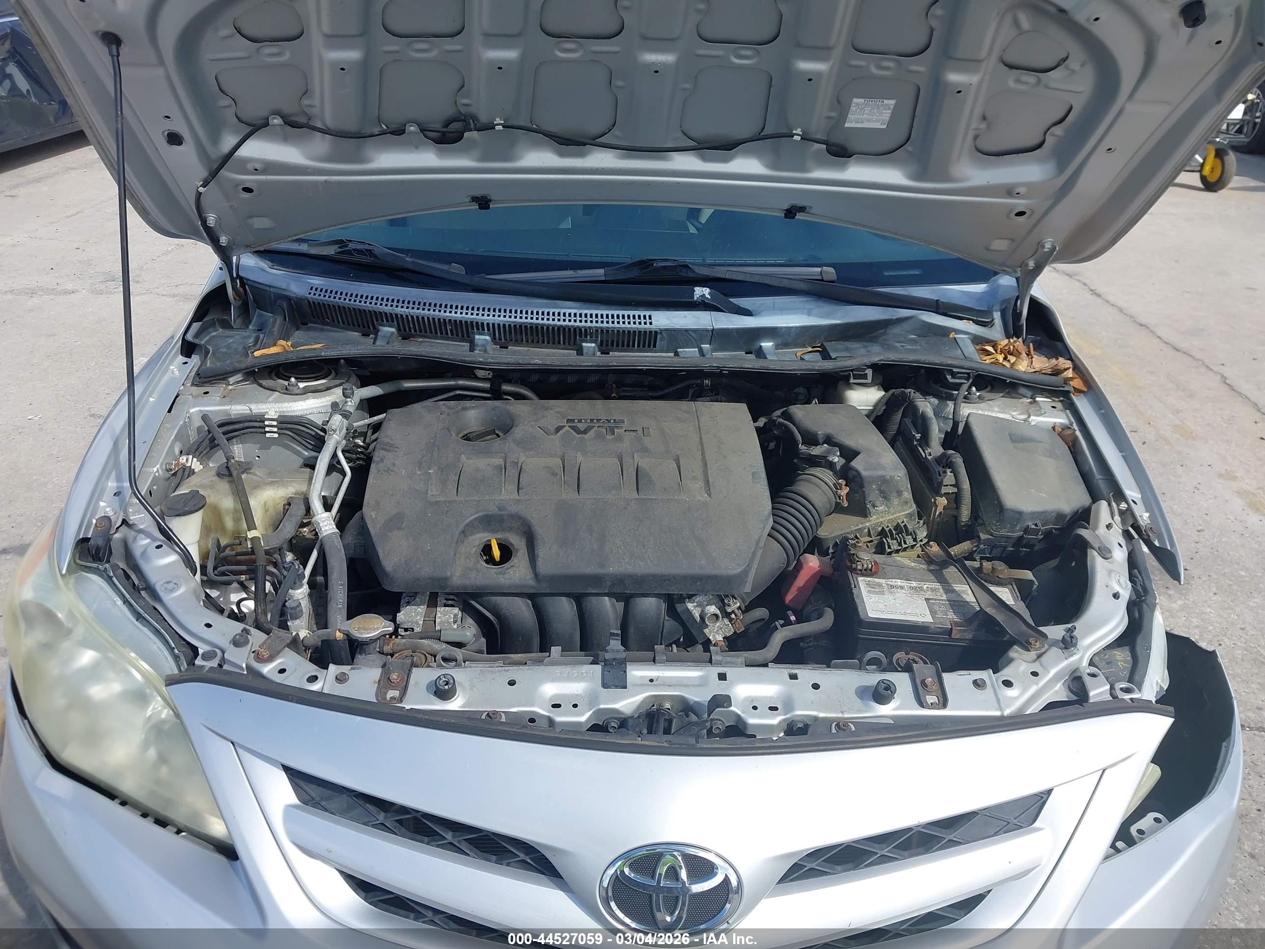 TOYOTA COROLLA image 10