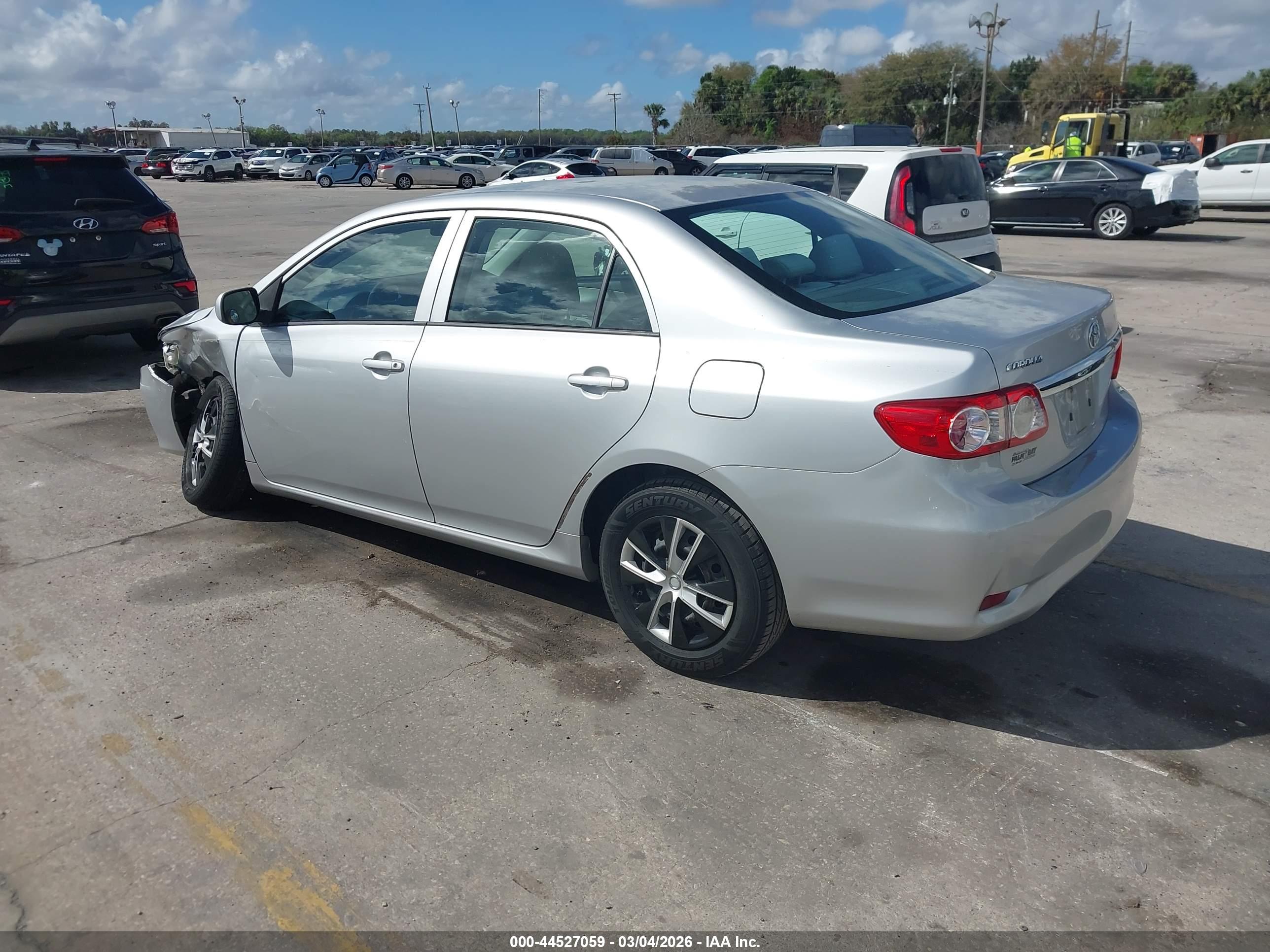 TOYOTA COROLLA image 3