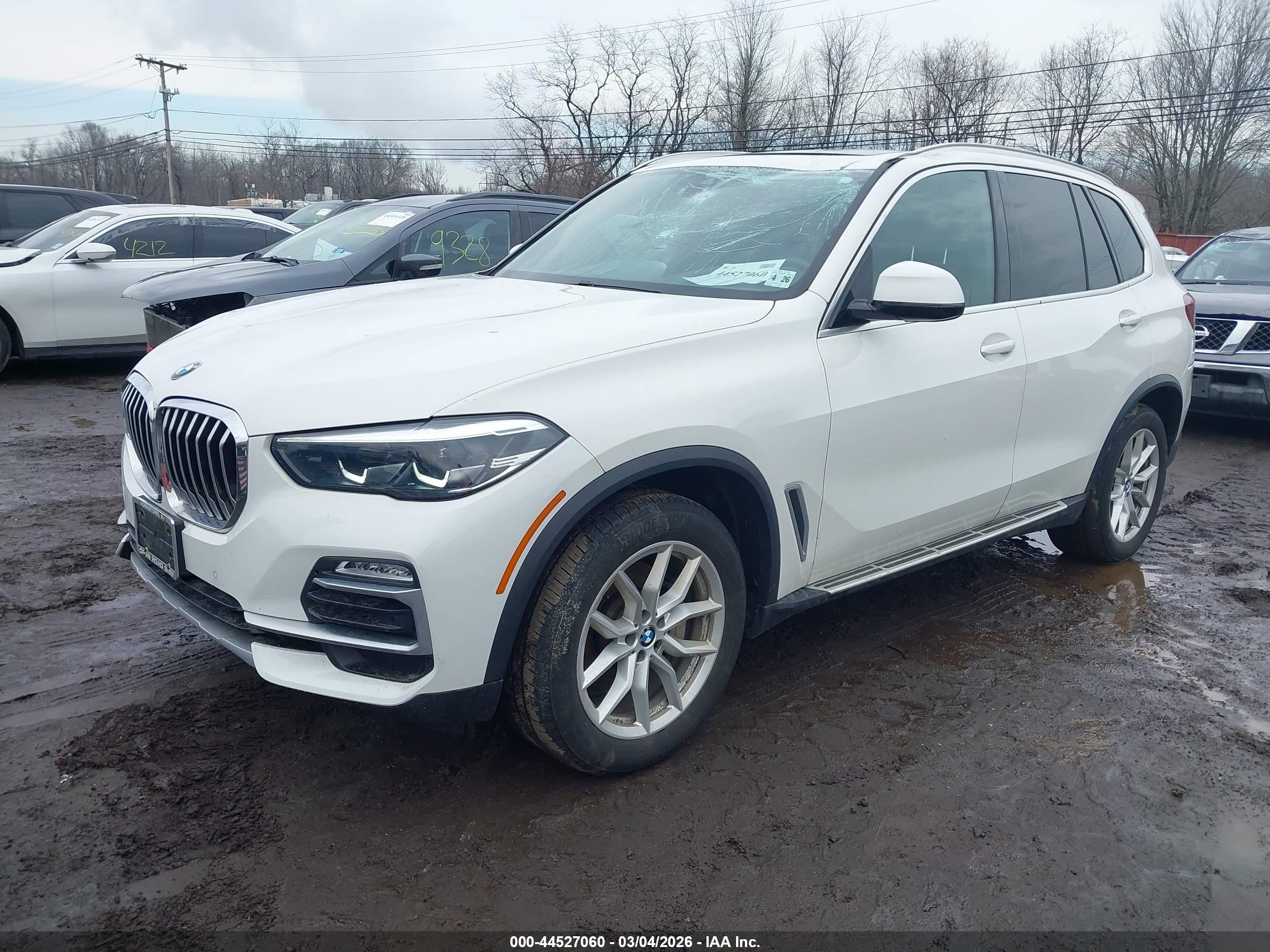 BMW X5 image 2