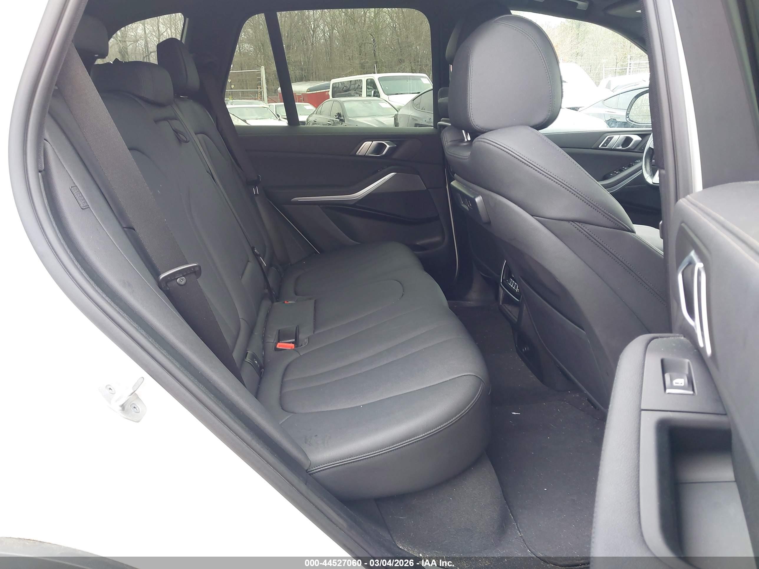 BMW X5 image 8