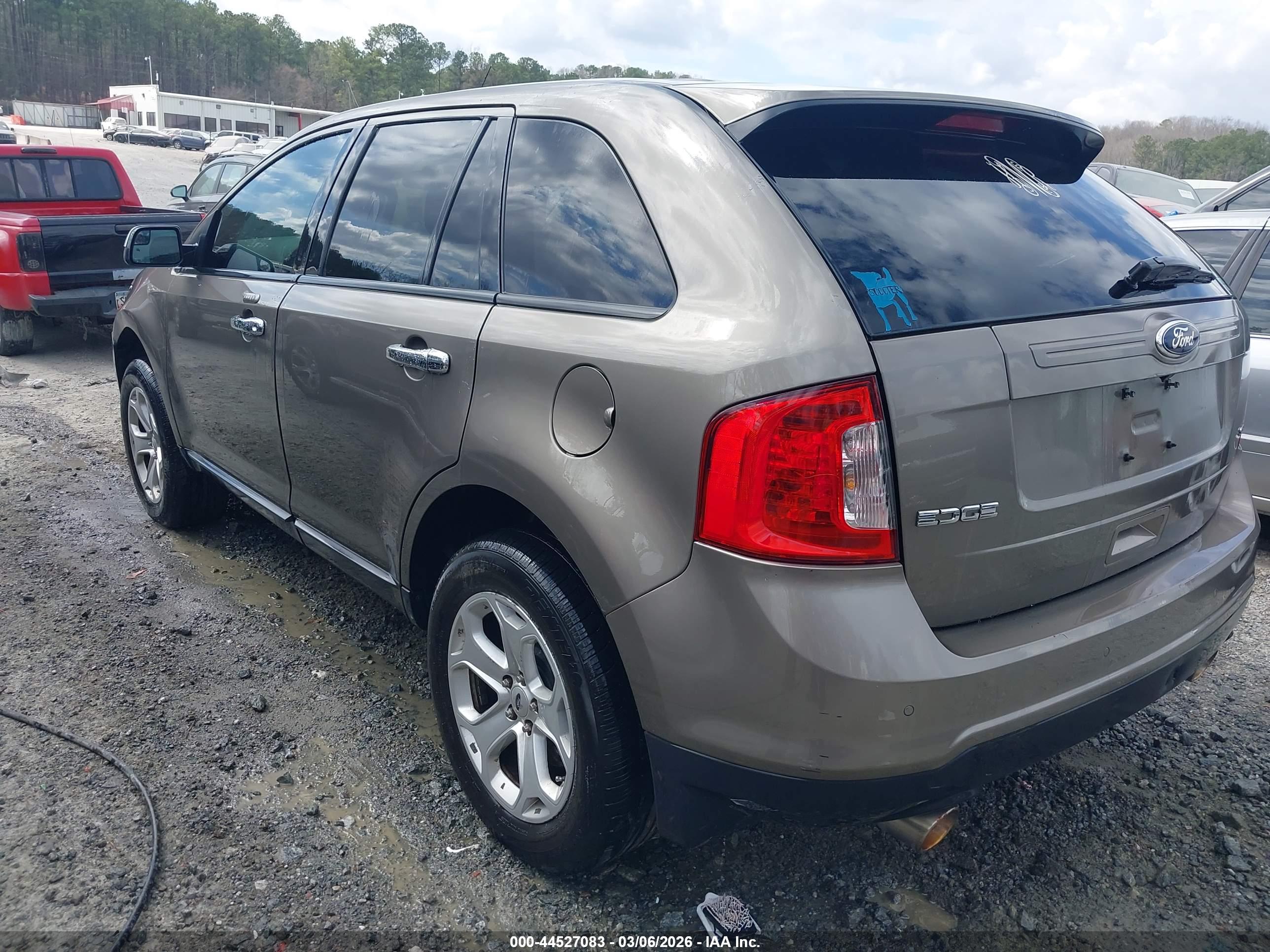 FORD EDGE image 3