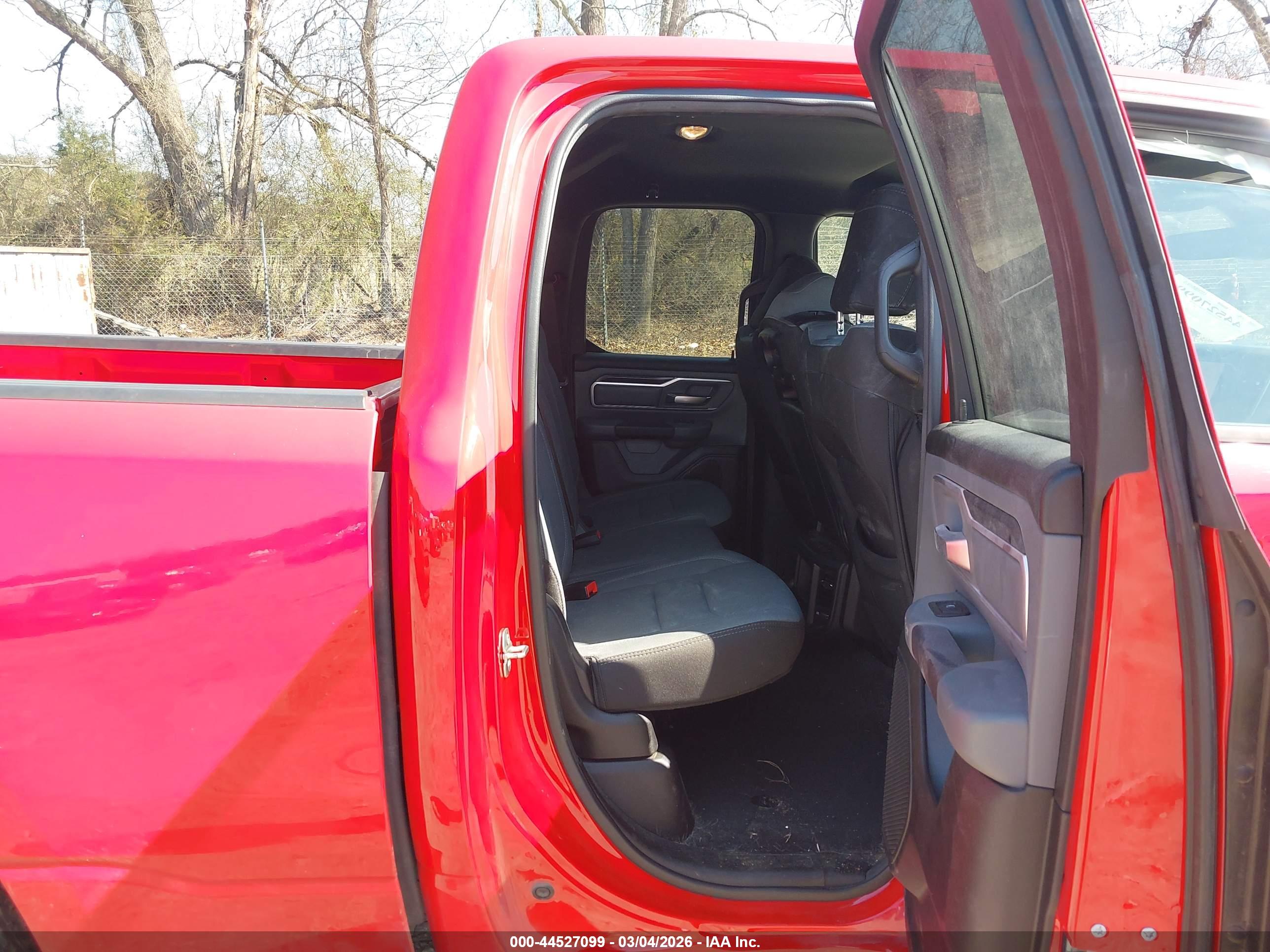 RAM 1500 image 8