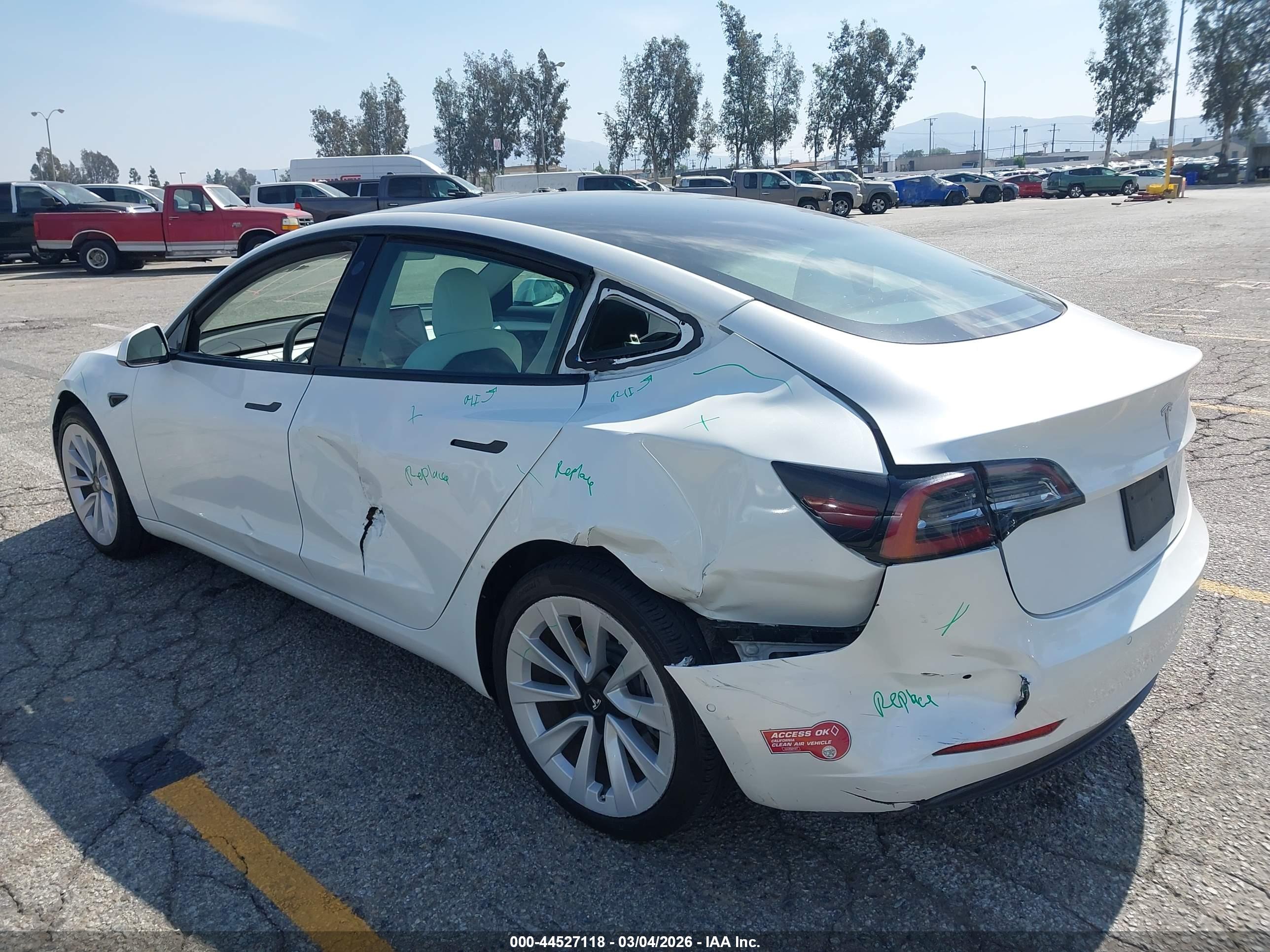 TESLA MODEL image 3