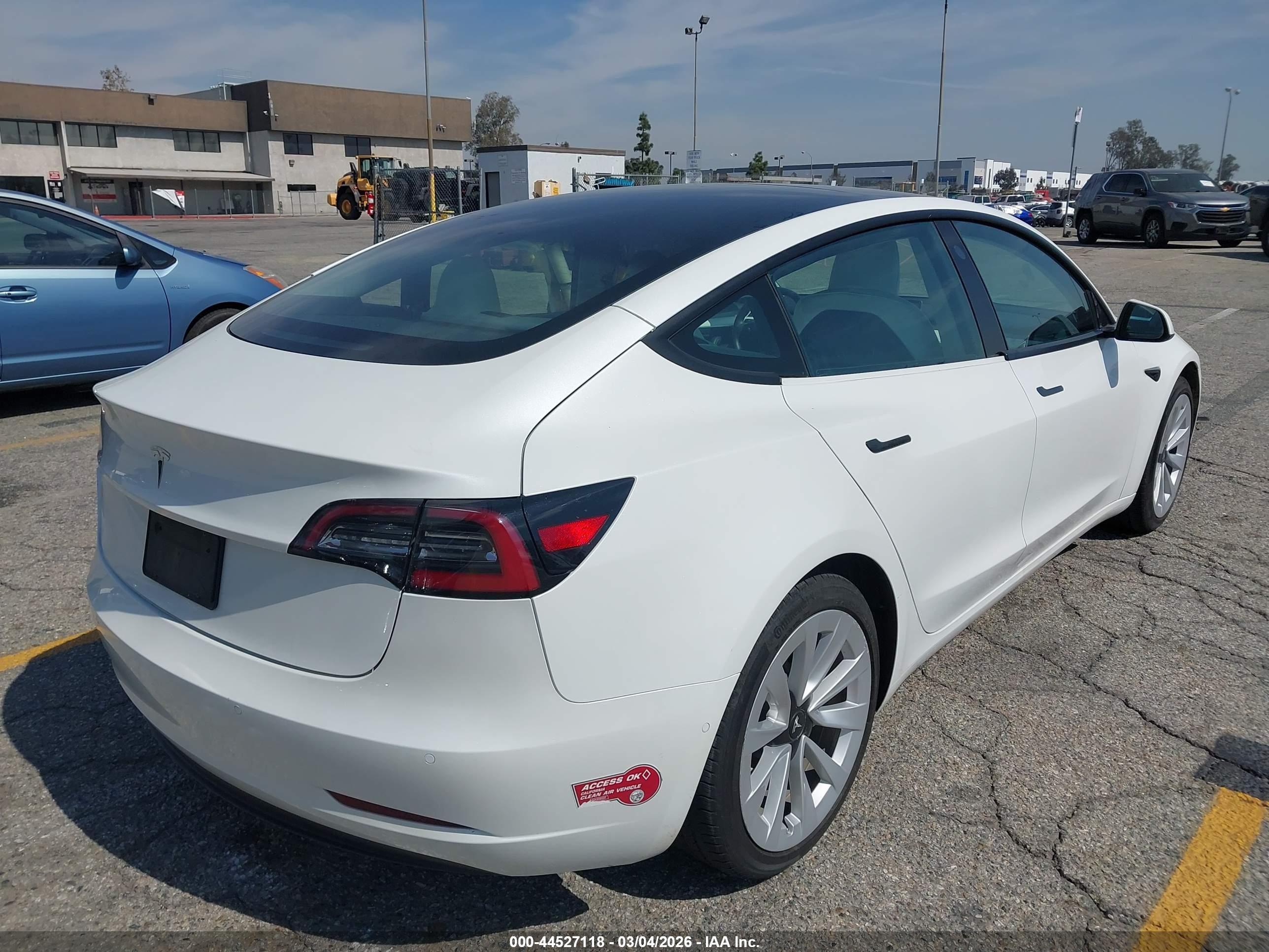 TESLA MODEL image 4