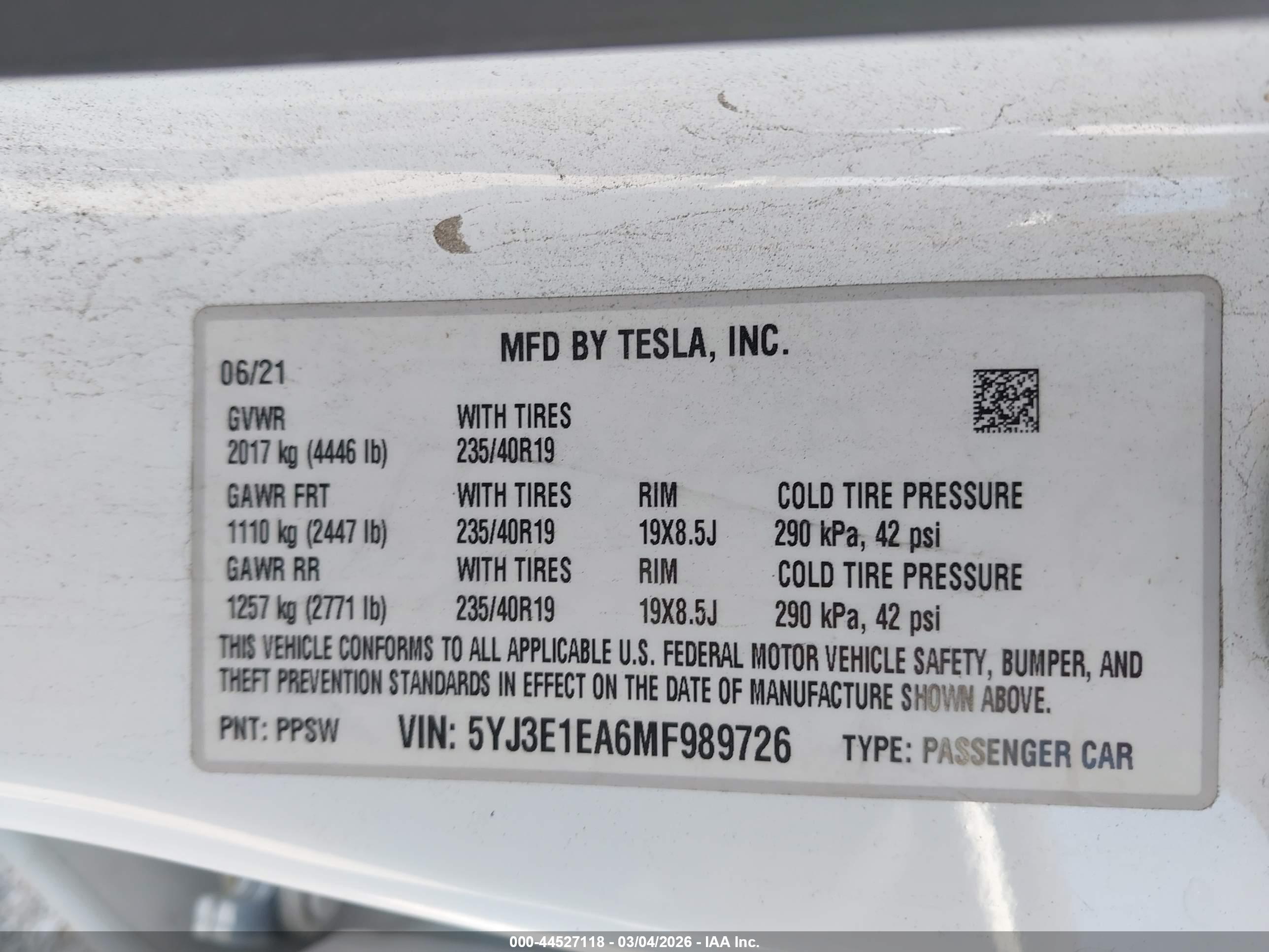 TESLA MODEL image 9