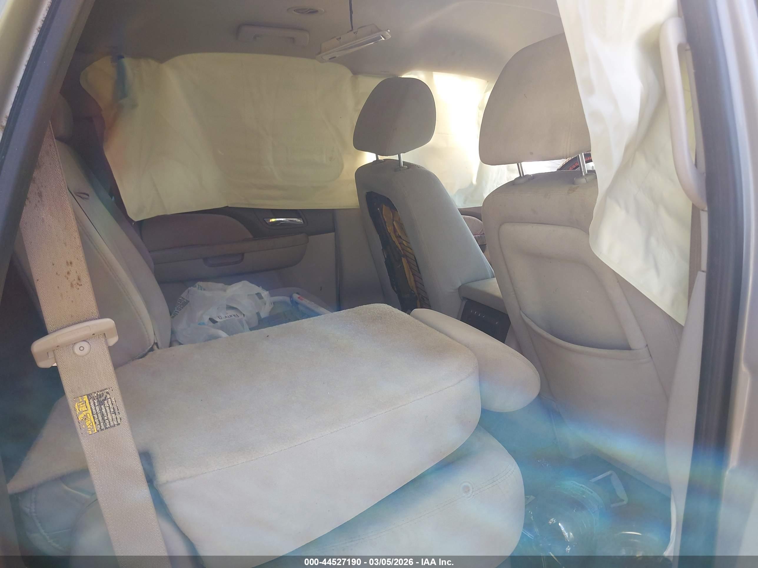 CHEVROLET TAHOE image 8
