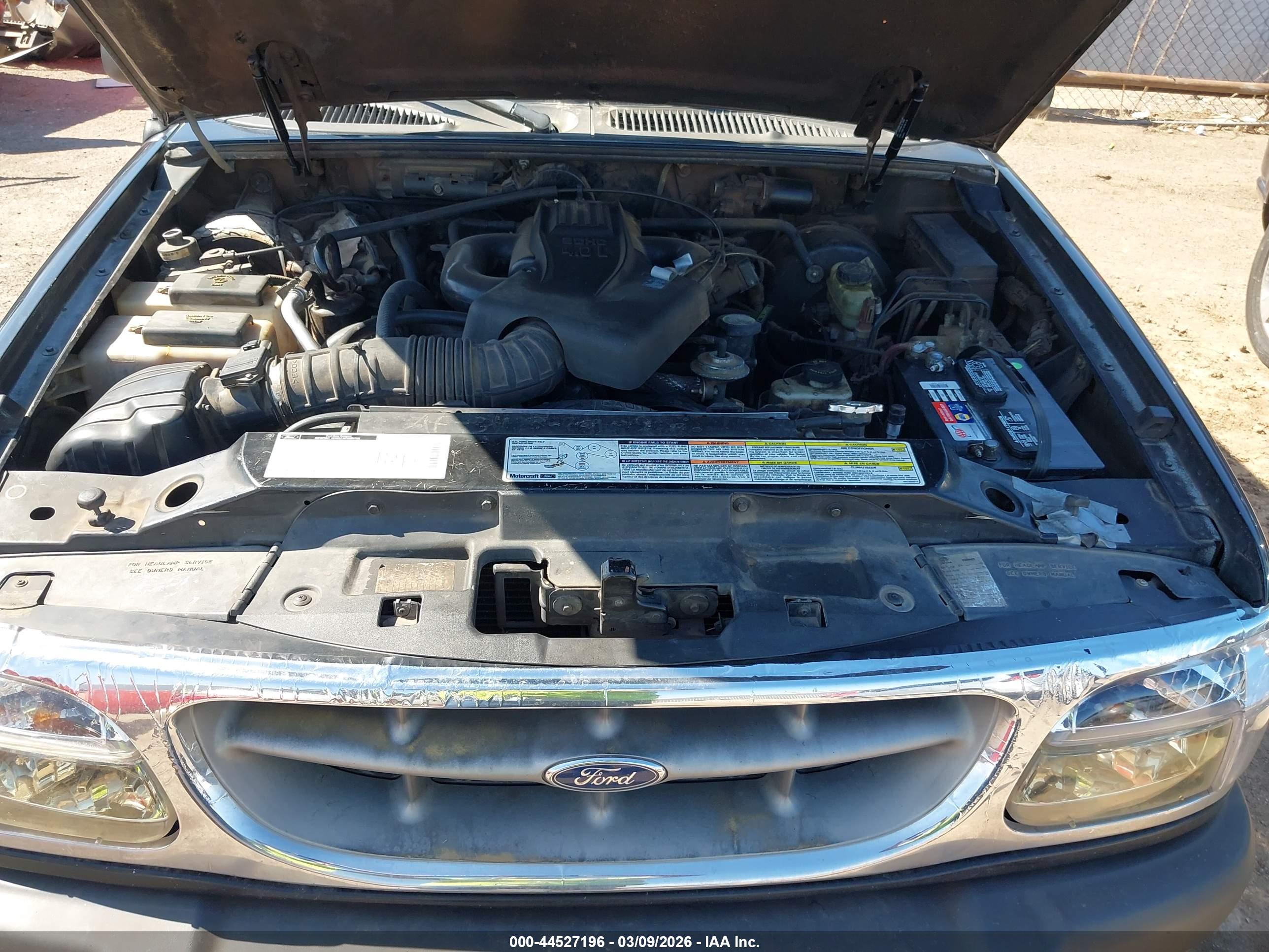 FORD EXPLORER image 10