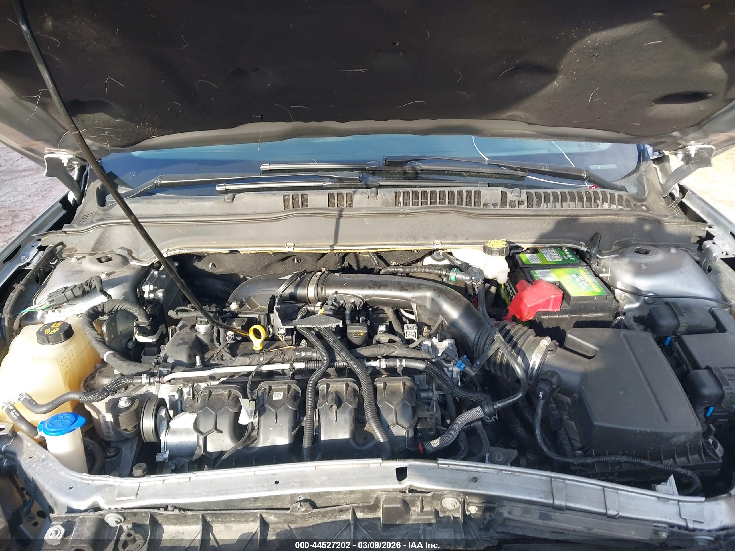FORD FUSION image 10