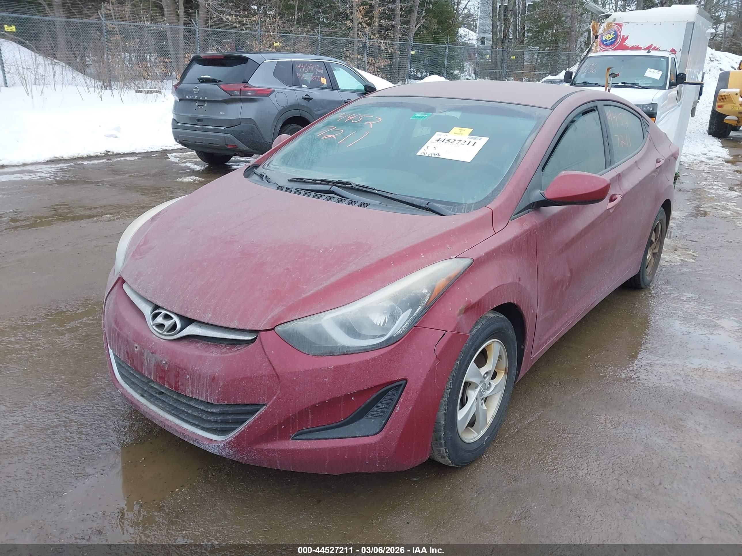 HYUNDAI ELANTRA image 2