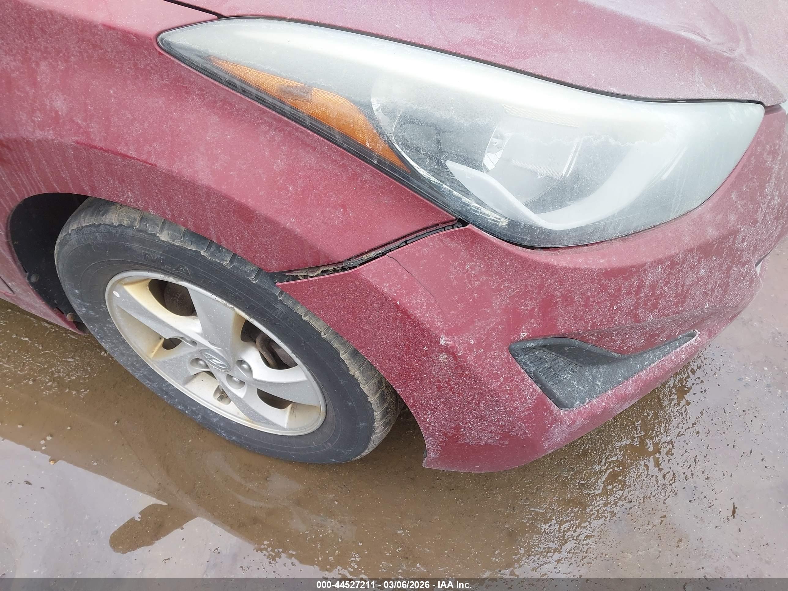 HYUNDAI ELANTRA image 6
