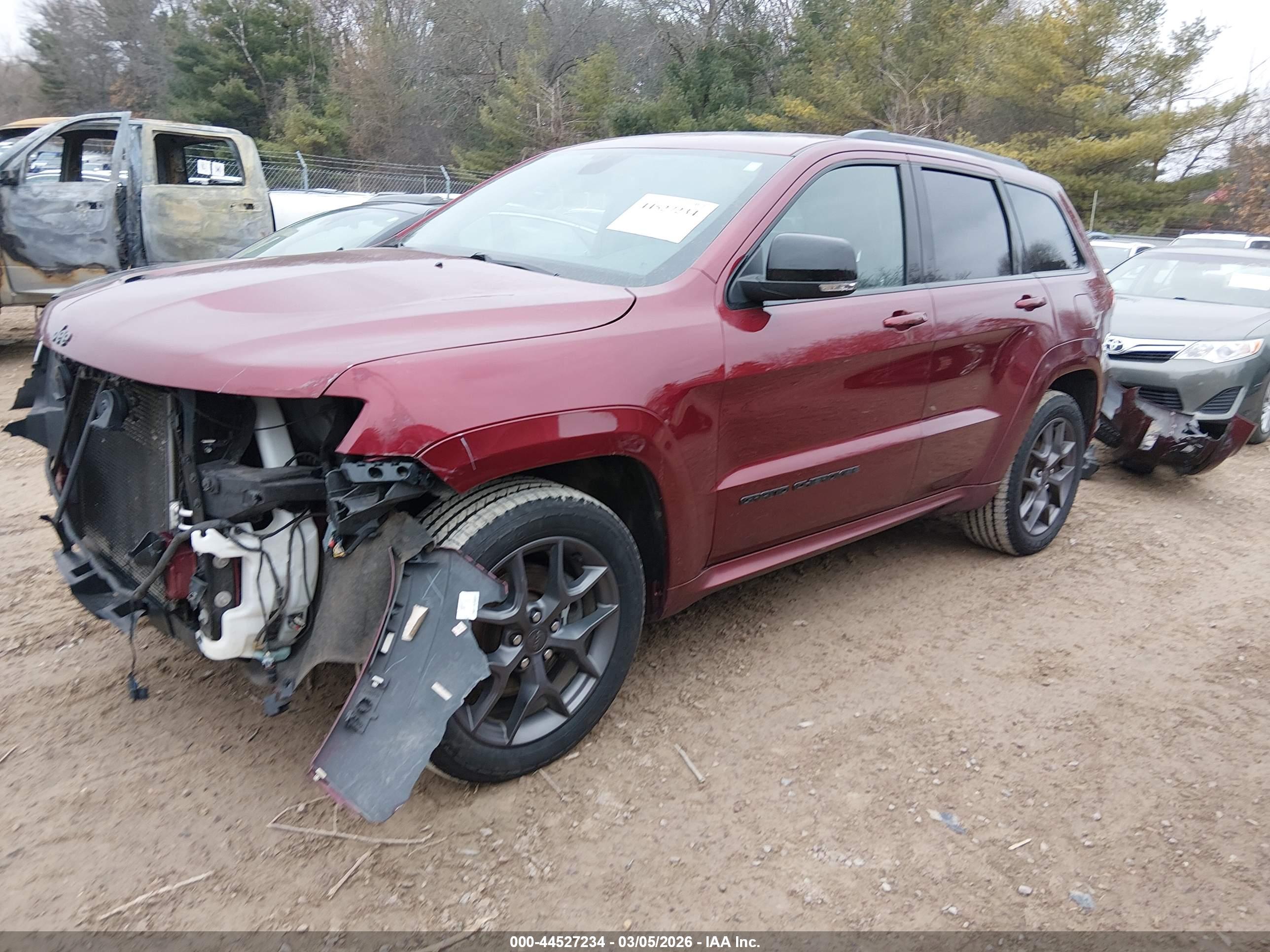 JEEP GRAND image 2