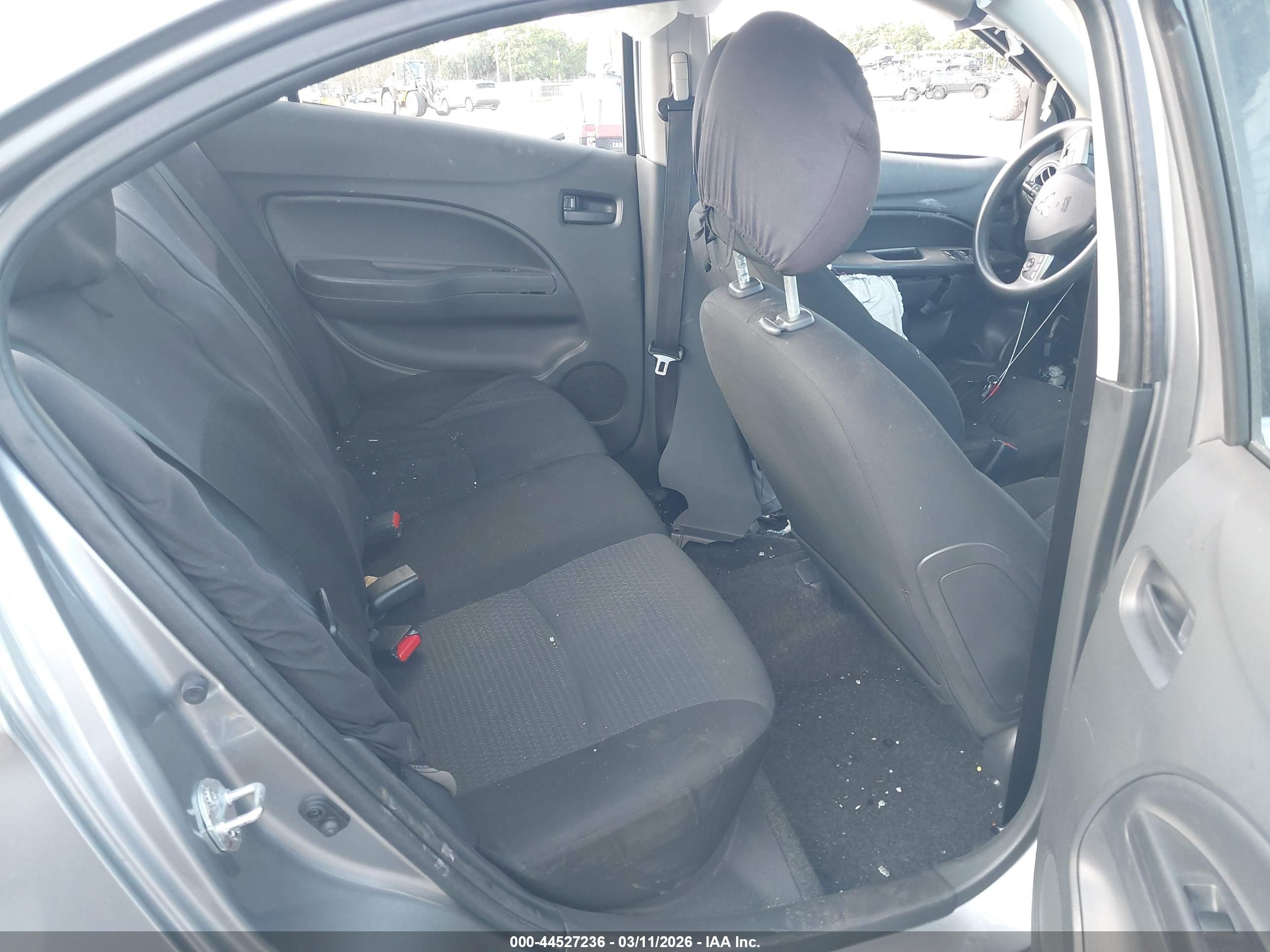 MITSUBISHI MIRAGE image 8