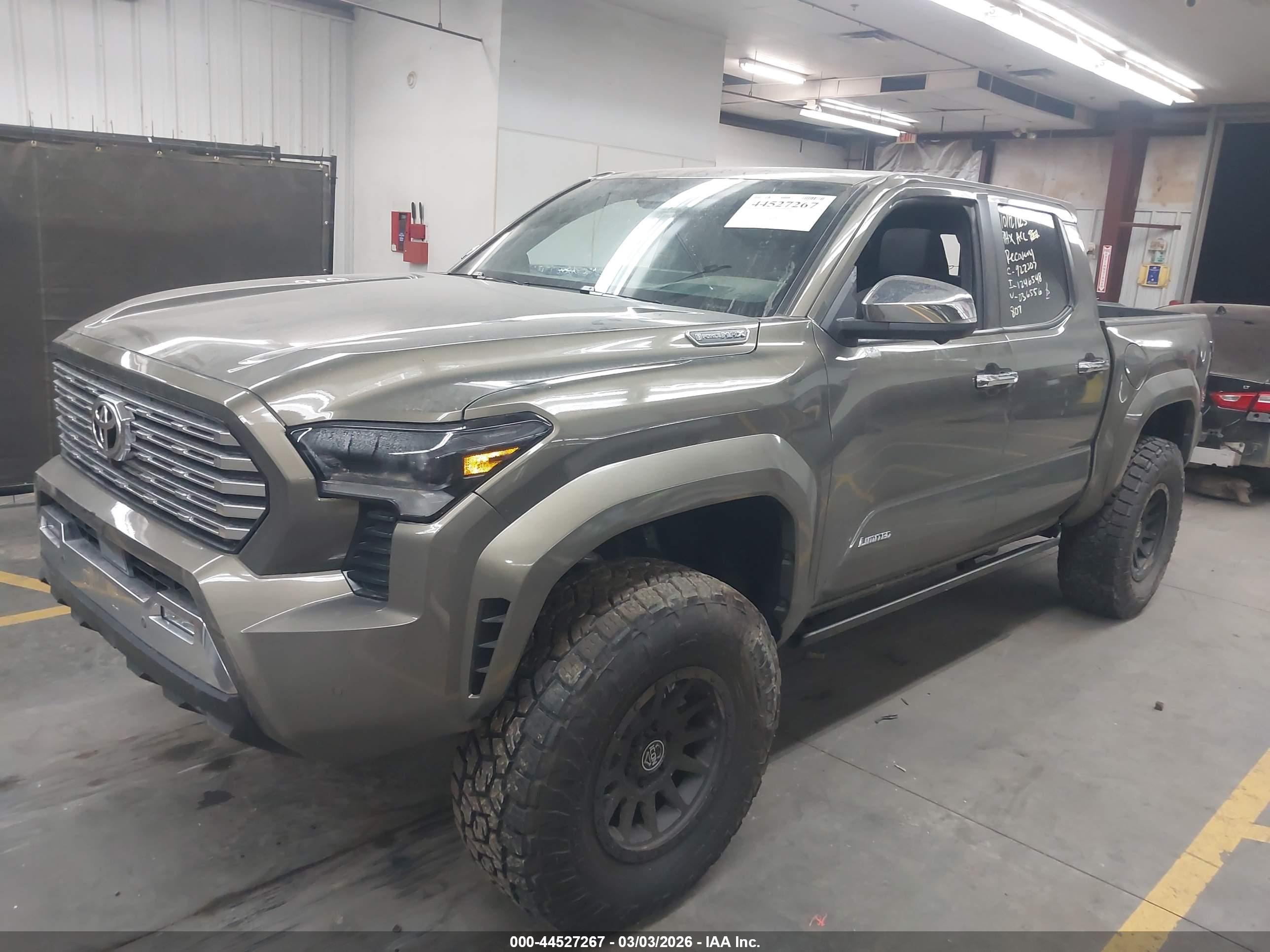 TOYOTA TACOMA image 2